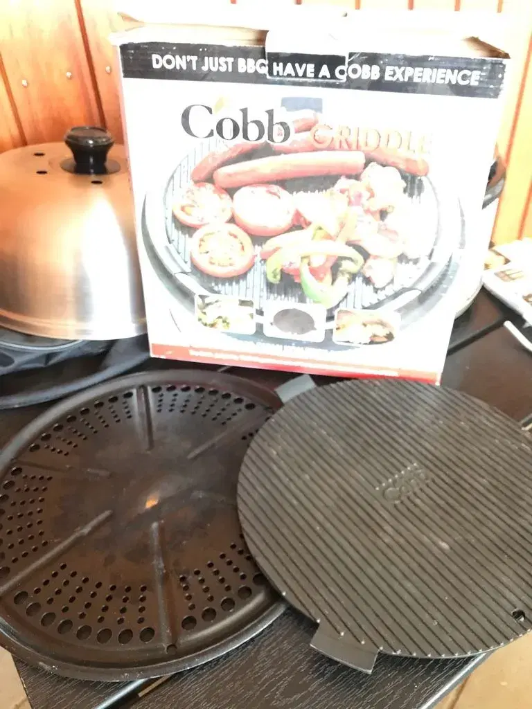 Cobb grill