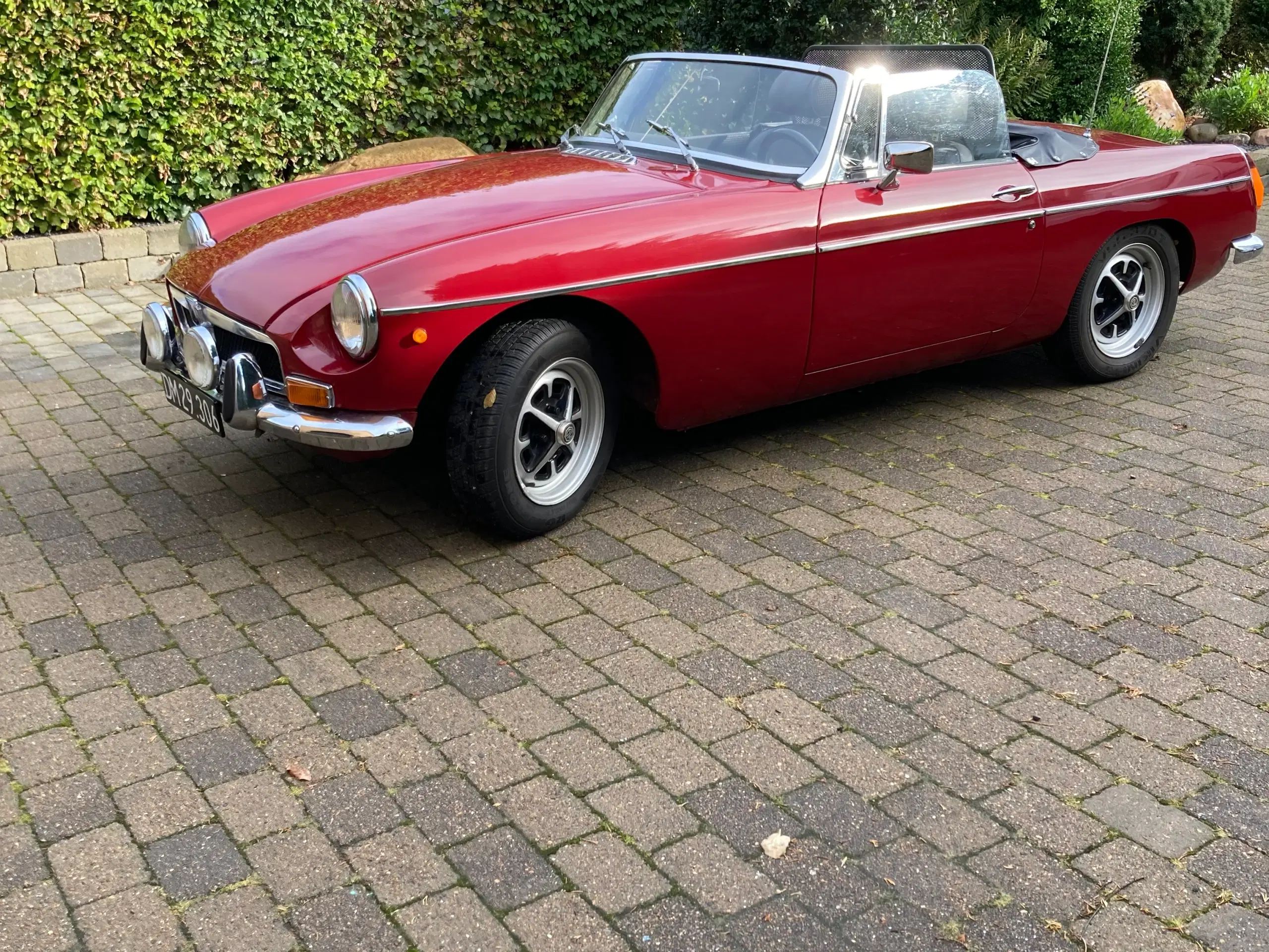 MGB 1800 Cabriolet Roadster