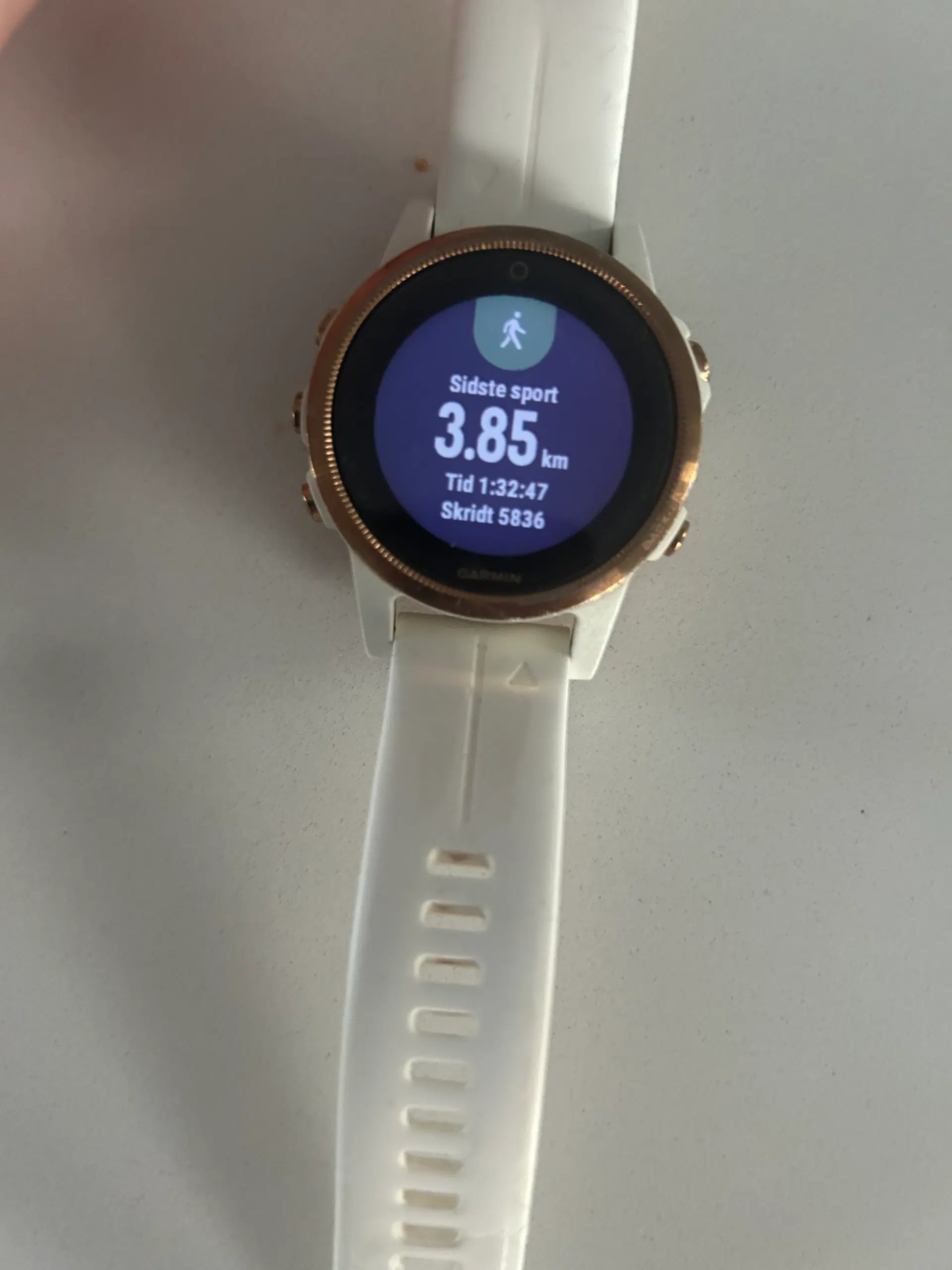 Garmin 5S white Rose Gold smartwatch