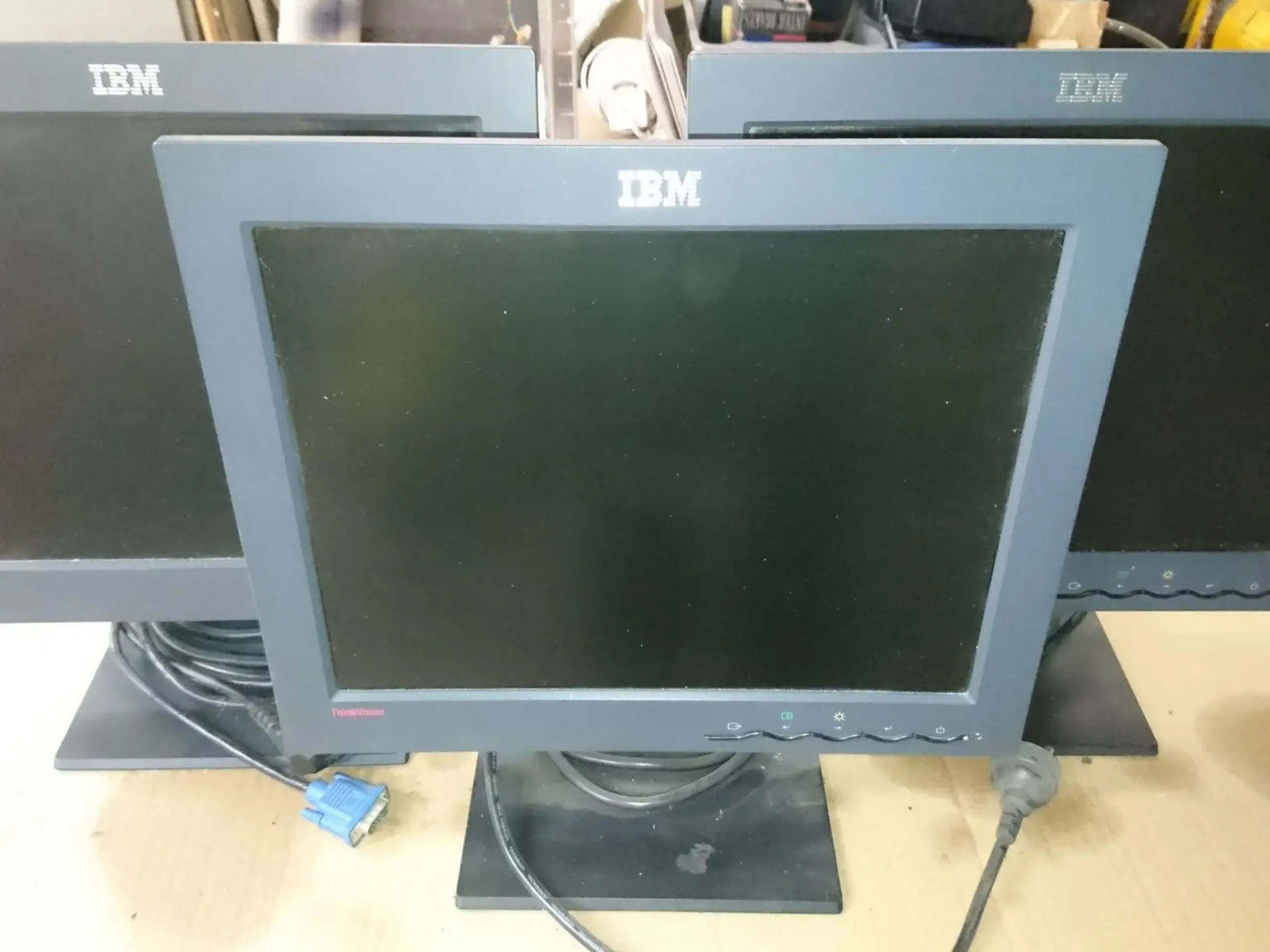 Monitor 15"