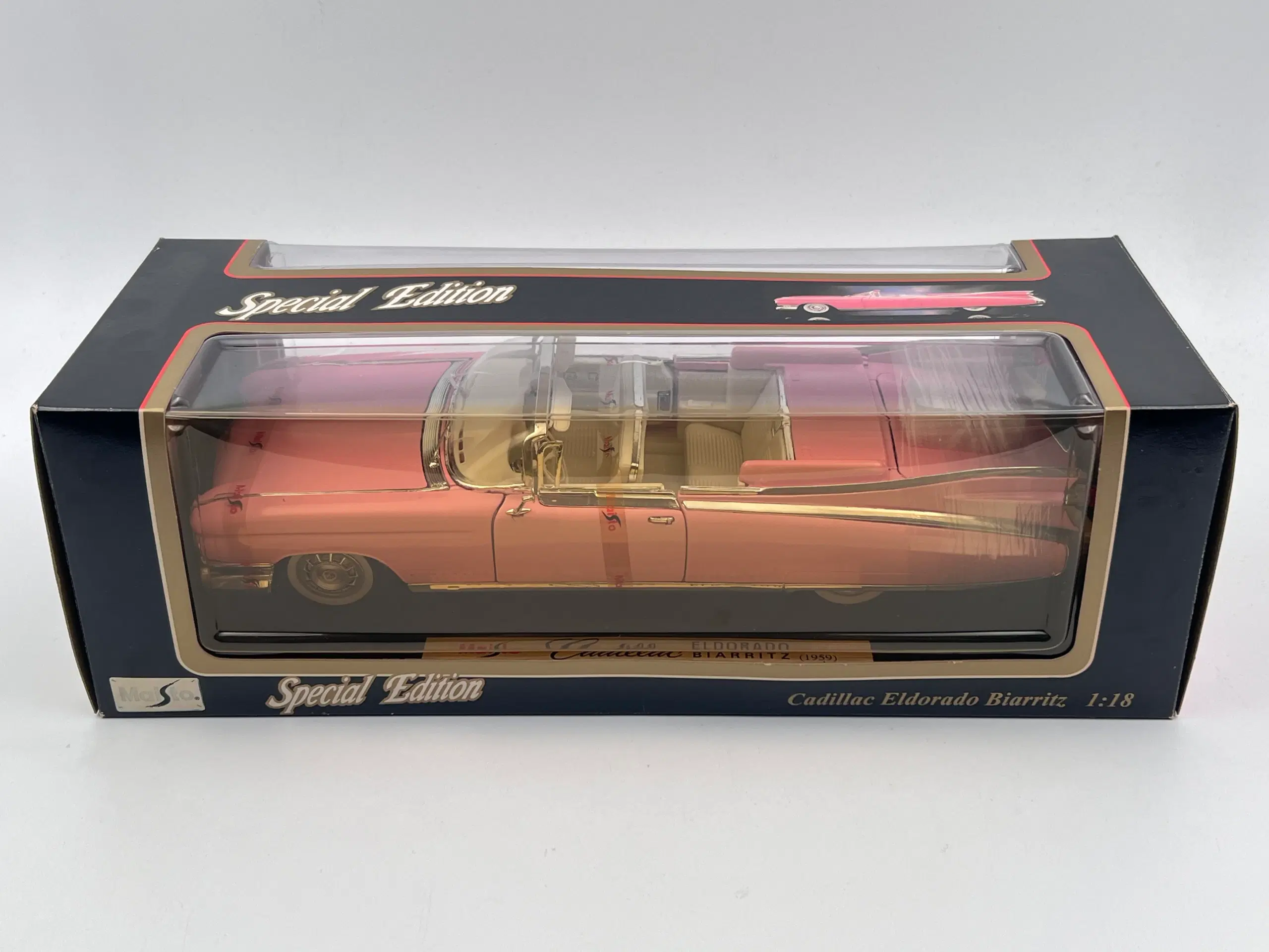 1959 Cadillac Eldorado Biarritz 1:18