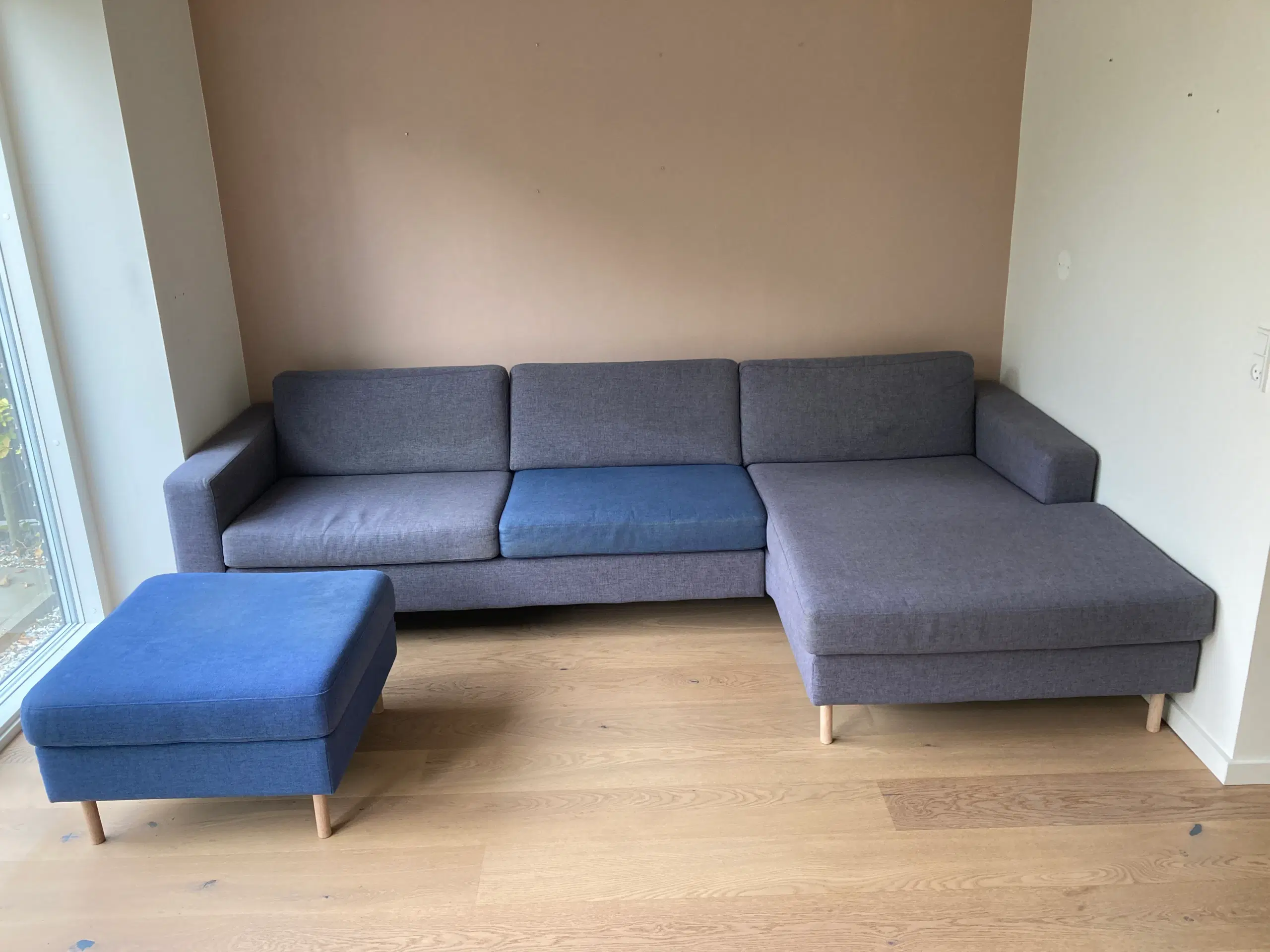 Sofa fra Bolia + puf med opbevaring