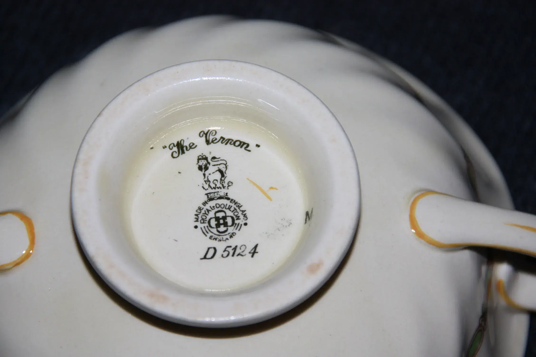 Bouillon kop Royal Doulton D5124 The Vernon