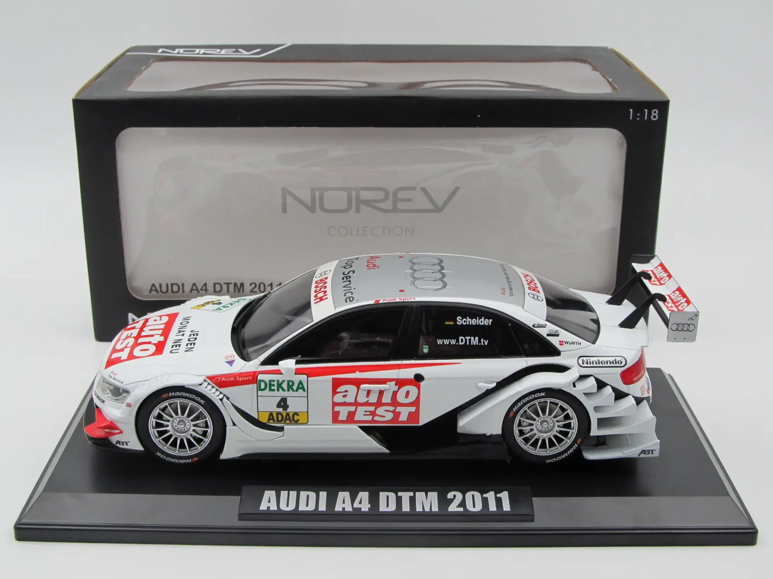 2011 Audi A4 DTM #4 Timo Scheider - 1:18