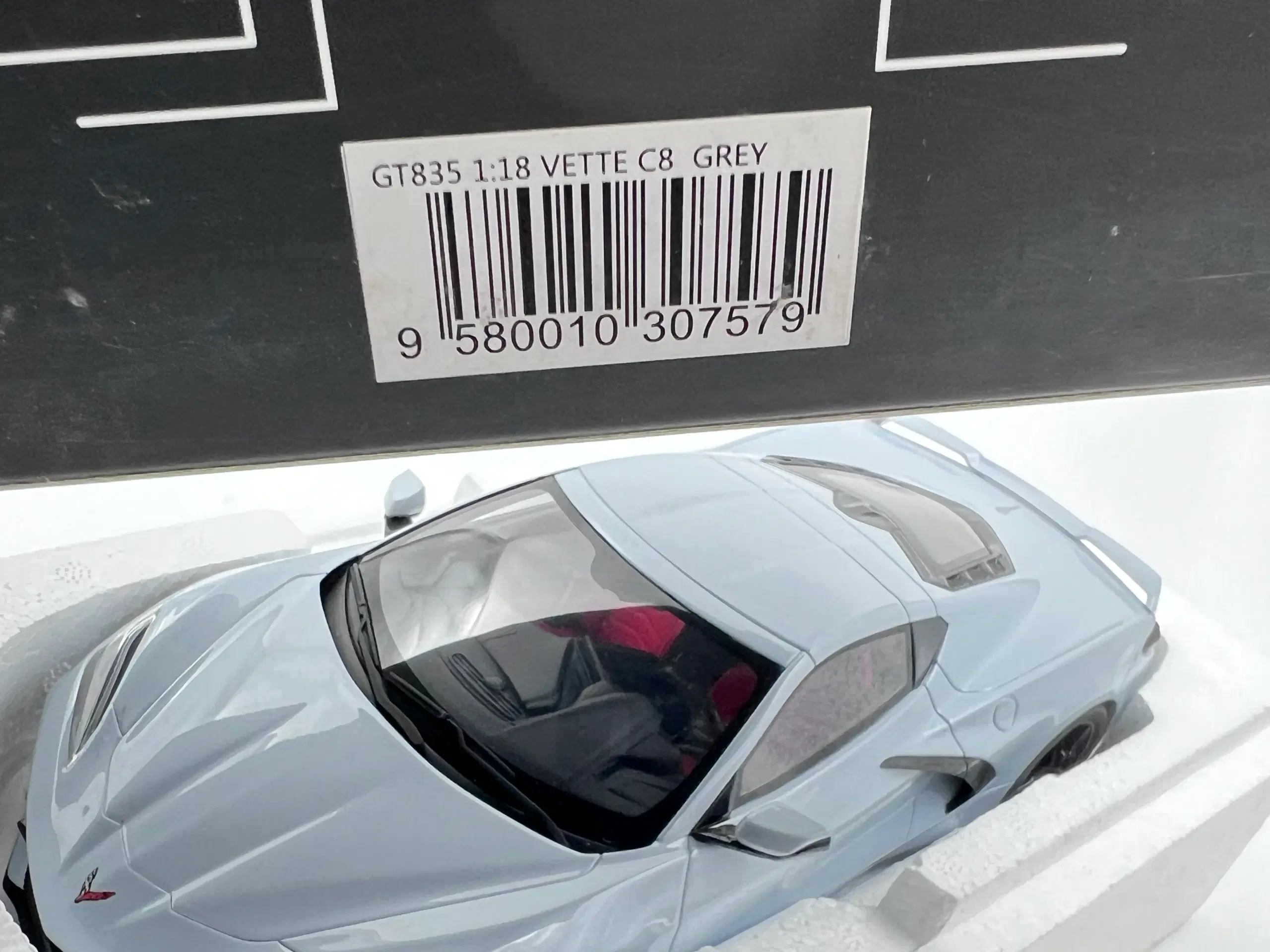 2020 Chevrolet Corvette C8 1:18  Super flot