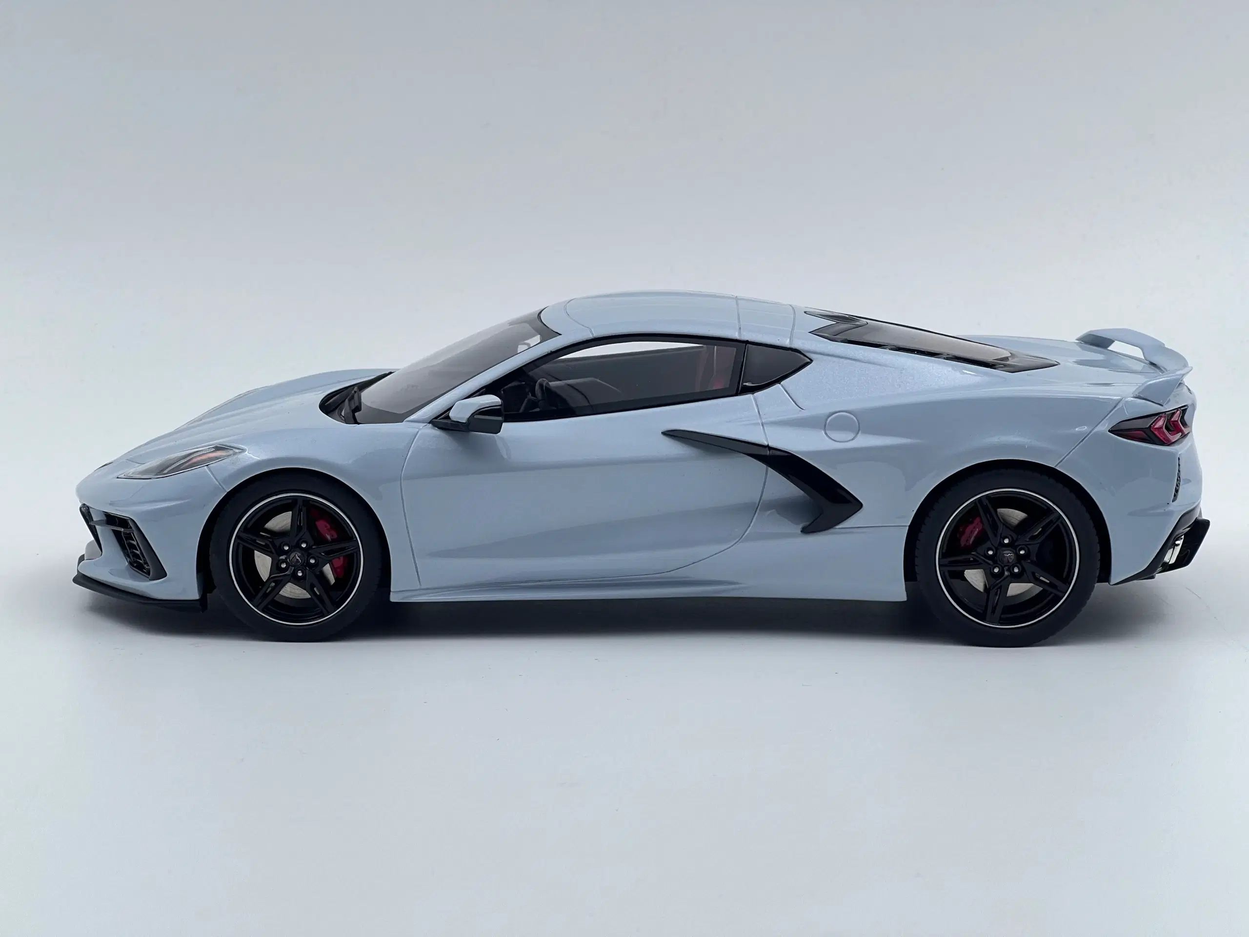 2020 Chevrolet Corvette C8 1:18  Super flot