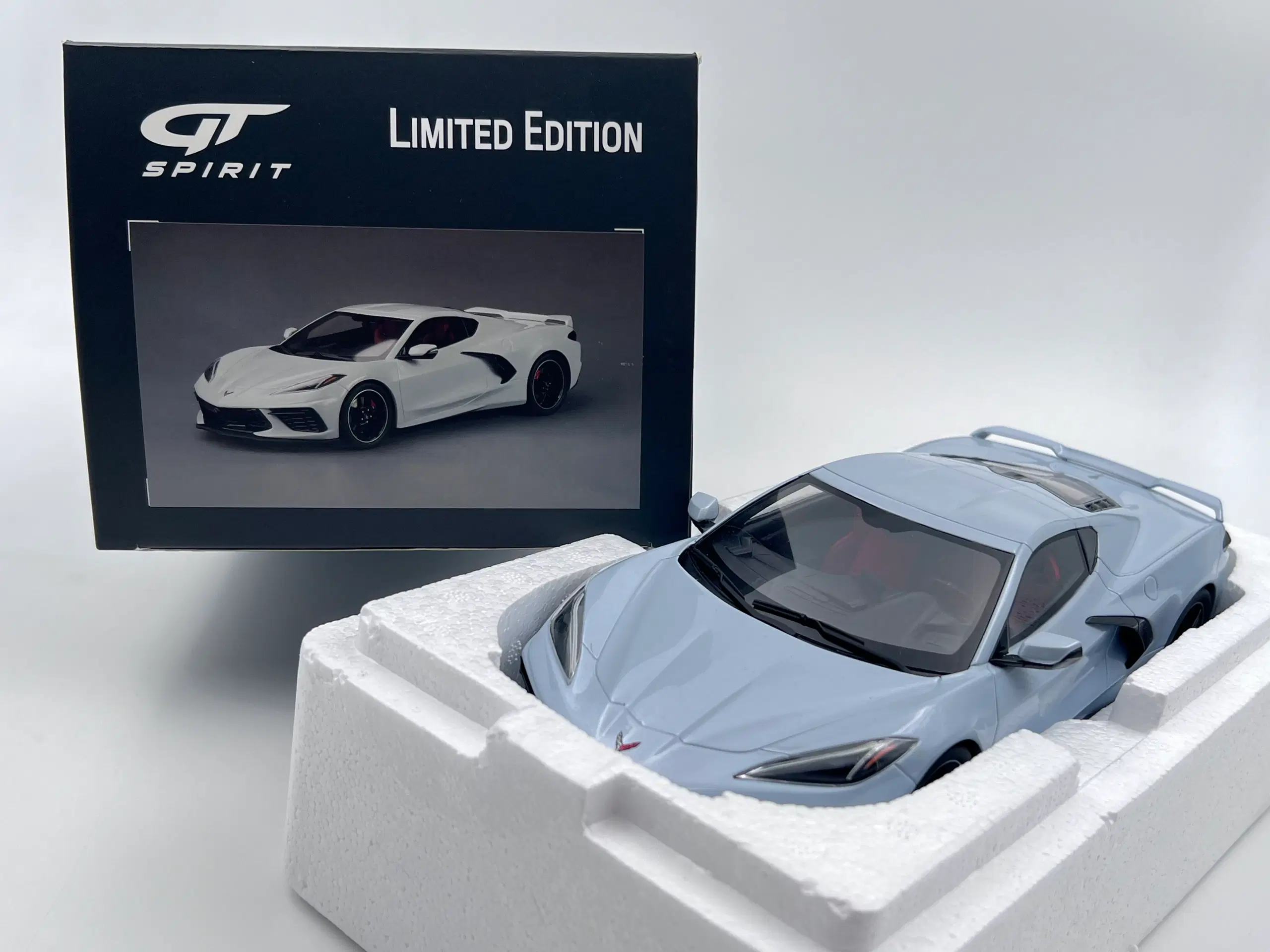 2020 Chevrolet Corvette C8 1:18  Super flot