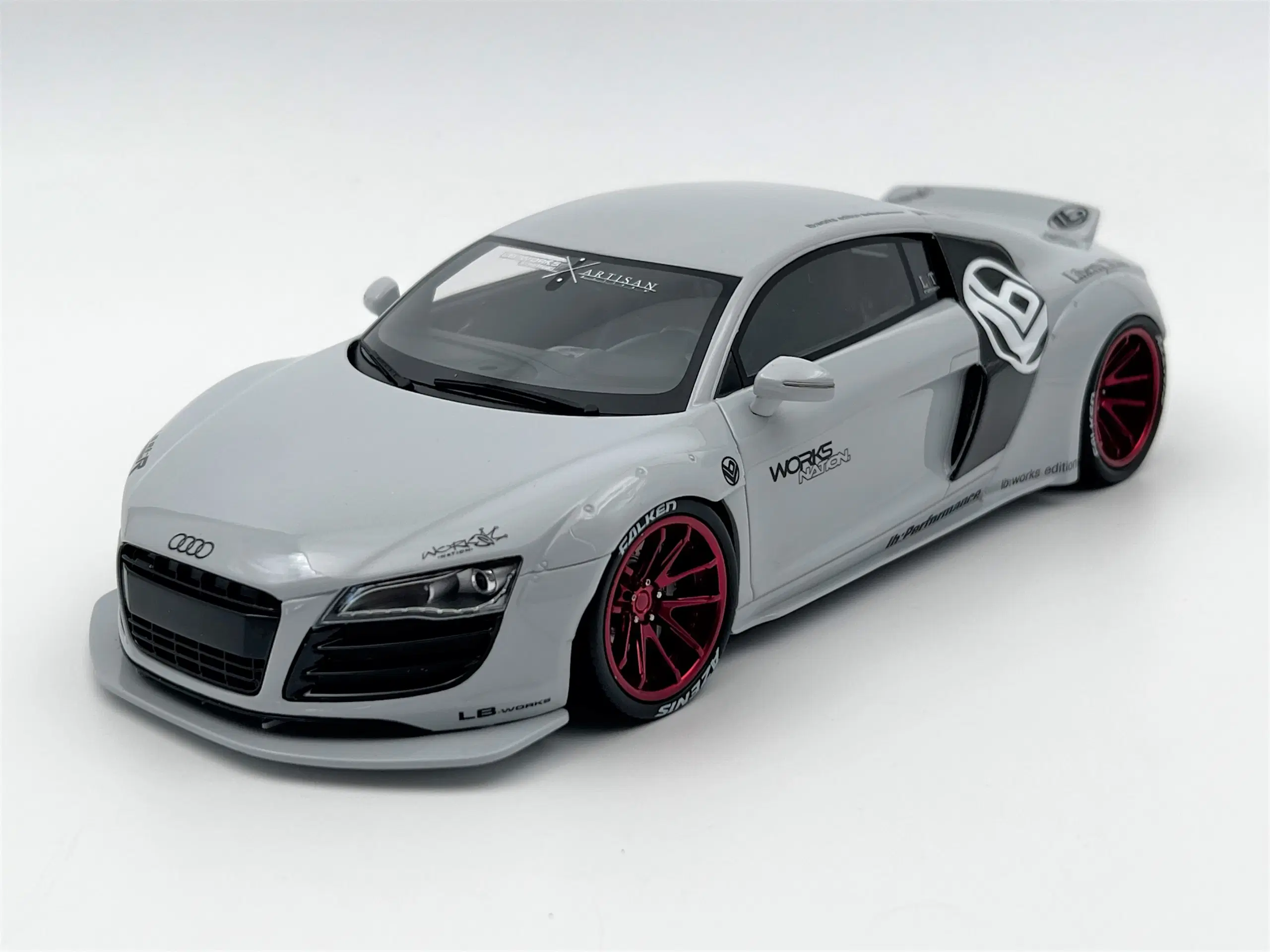 2008 Audi R8 Liberty Walk 1:18