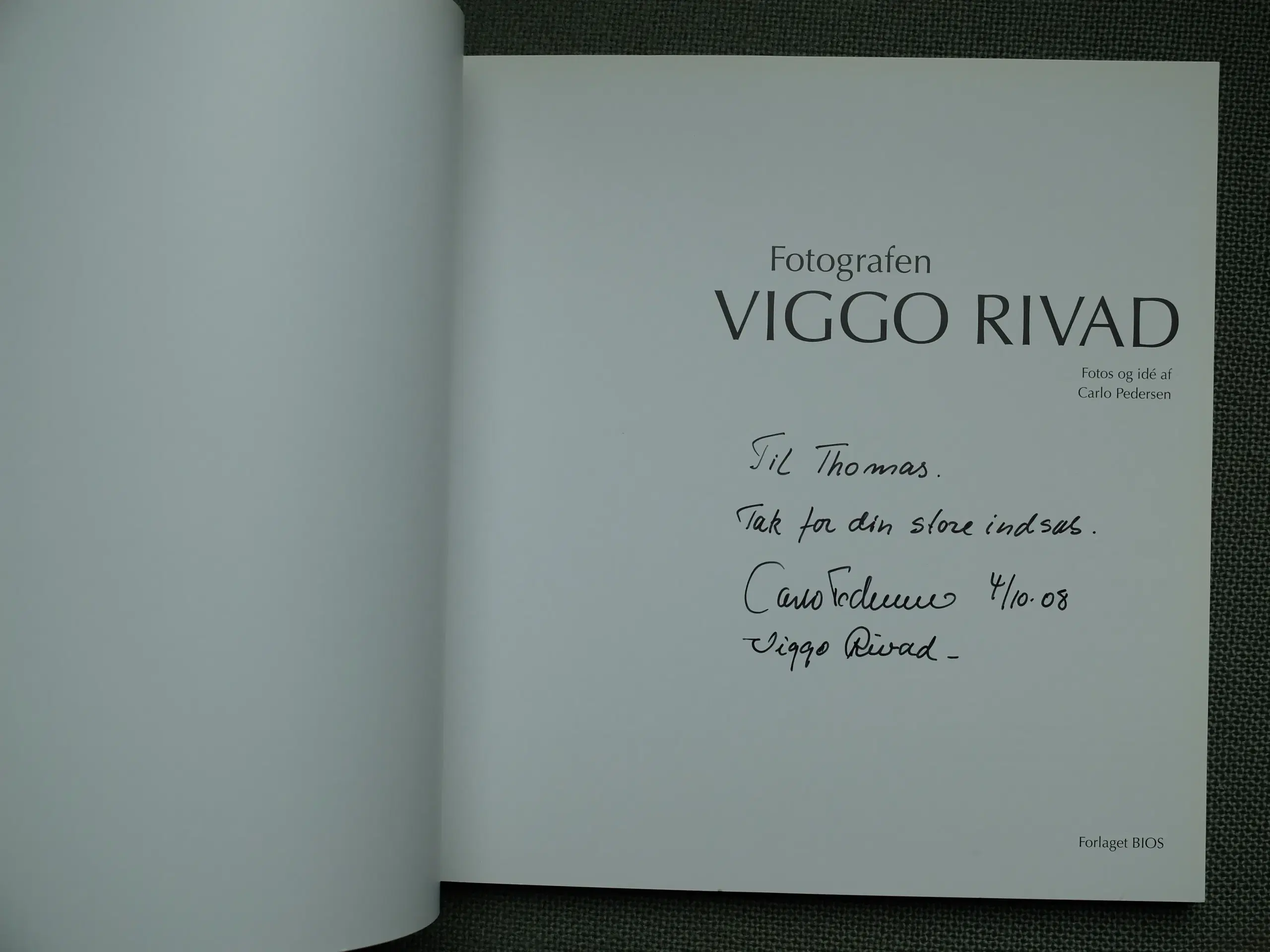 Fotografen VIGGO RIVAD - Signeret!