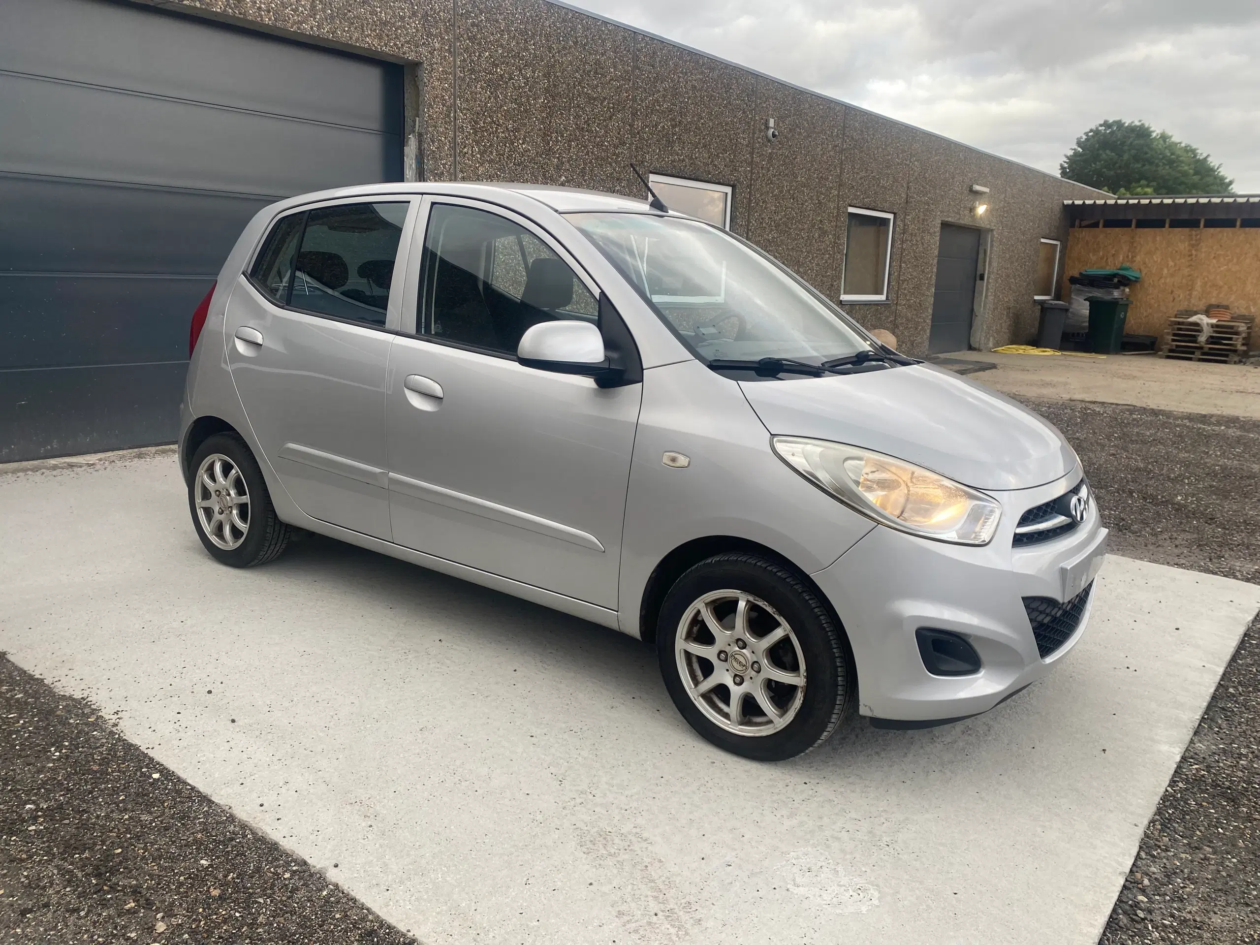 Hyundai i10 83000 km