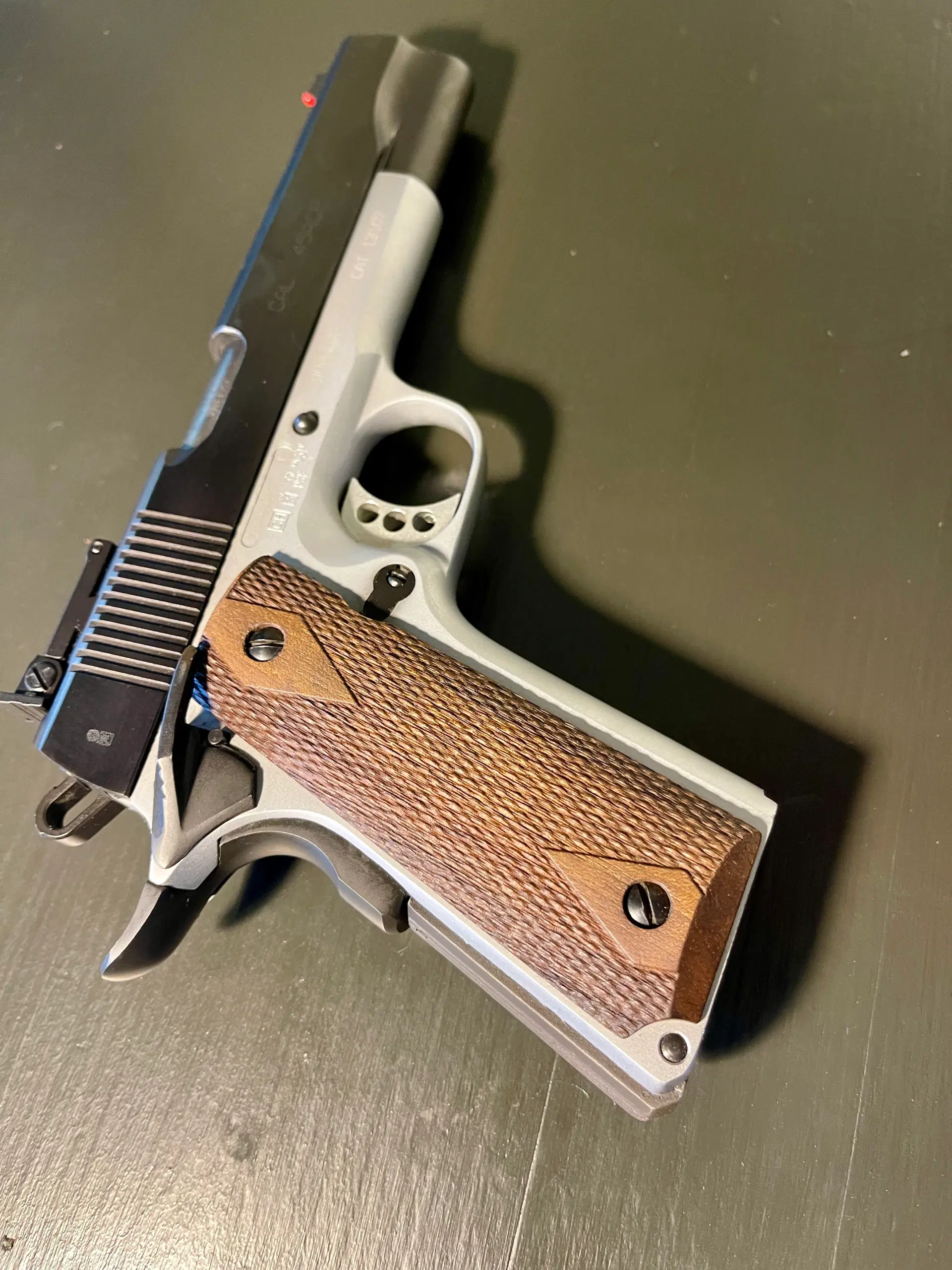 1911 Custom Witness 45cal fra Tangfolio