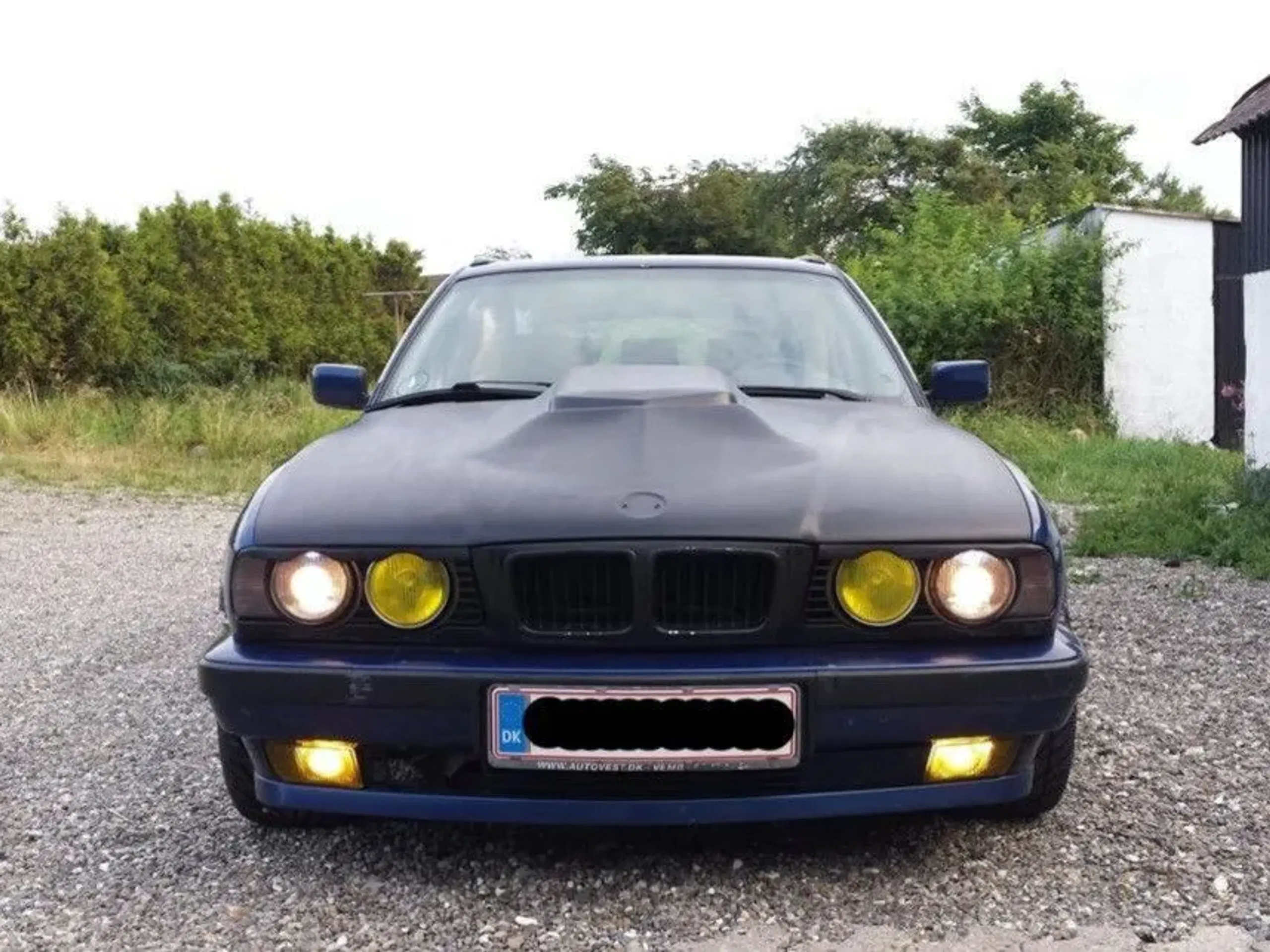 Bmw E34 V8 Costum Motorhjelm