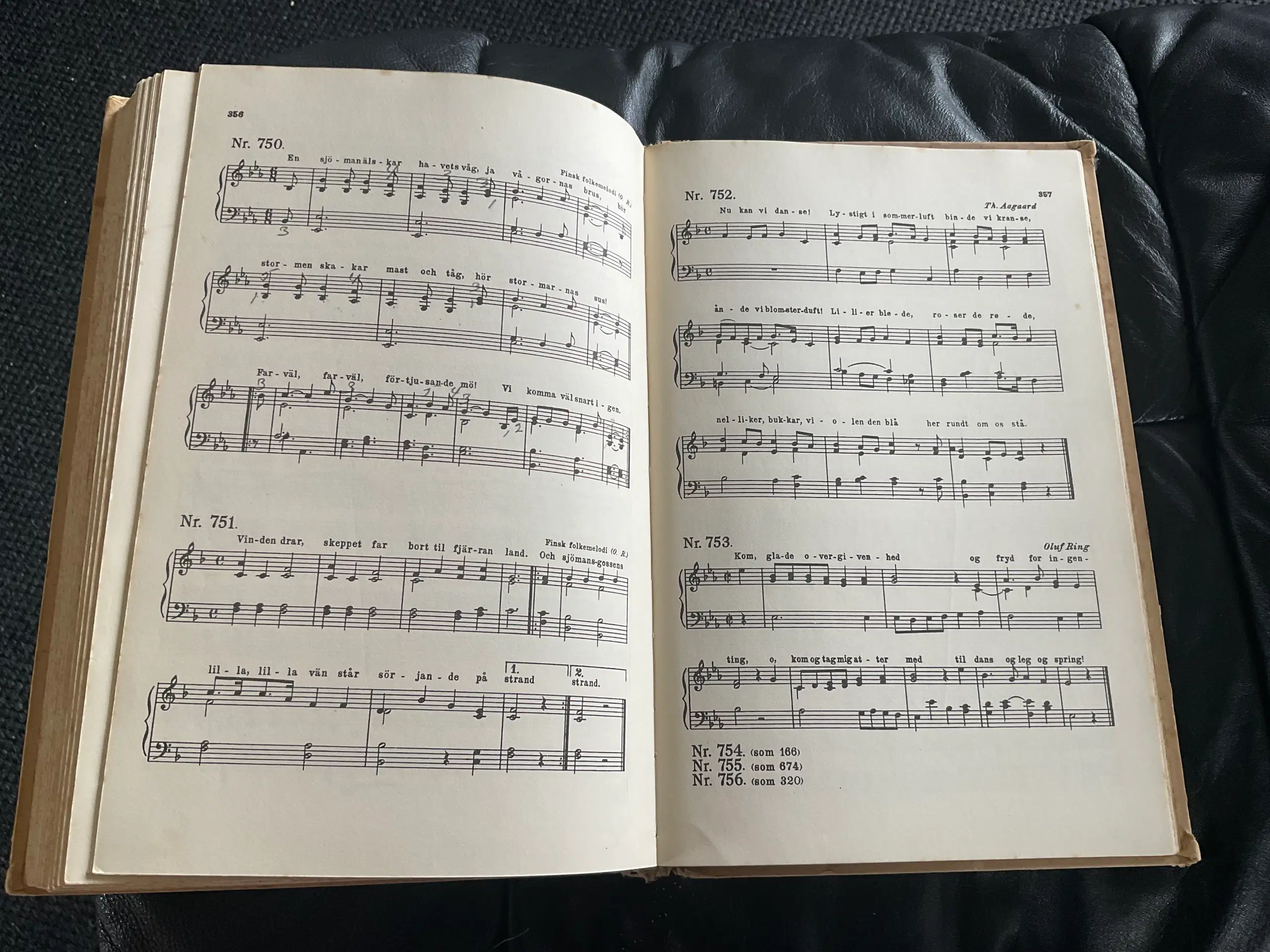 Folkehøjskolens Melodibog udgave fra 1940