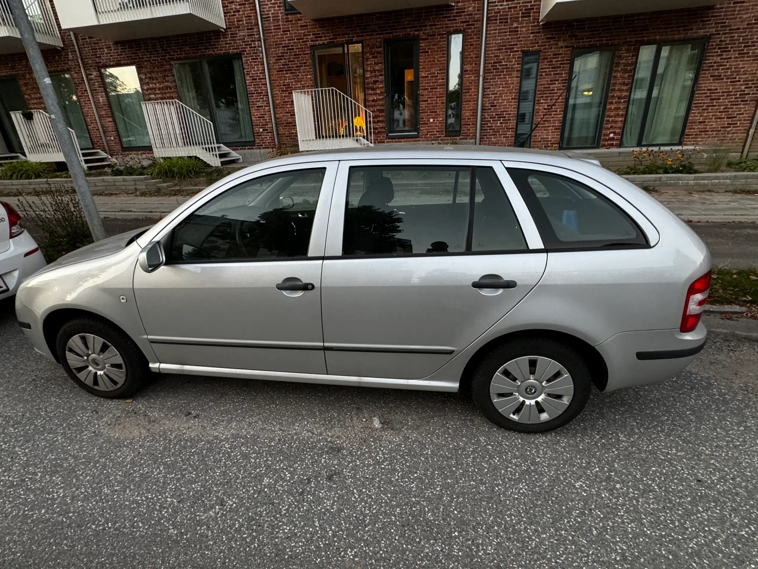 Skoda Fabia ambiente 12 benzin