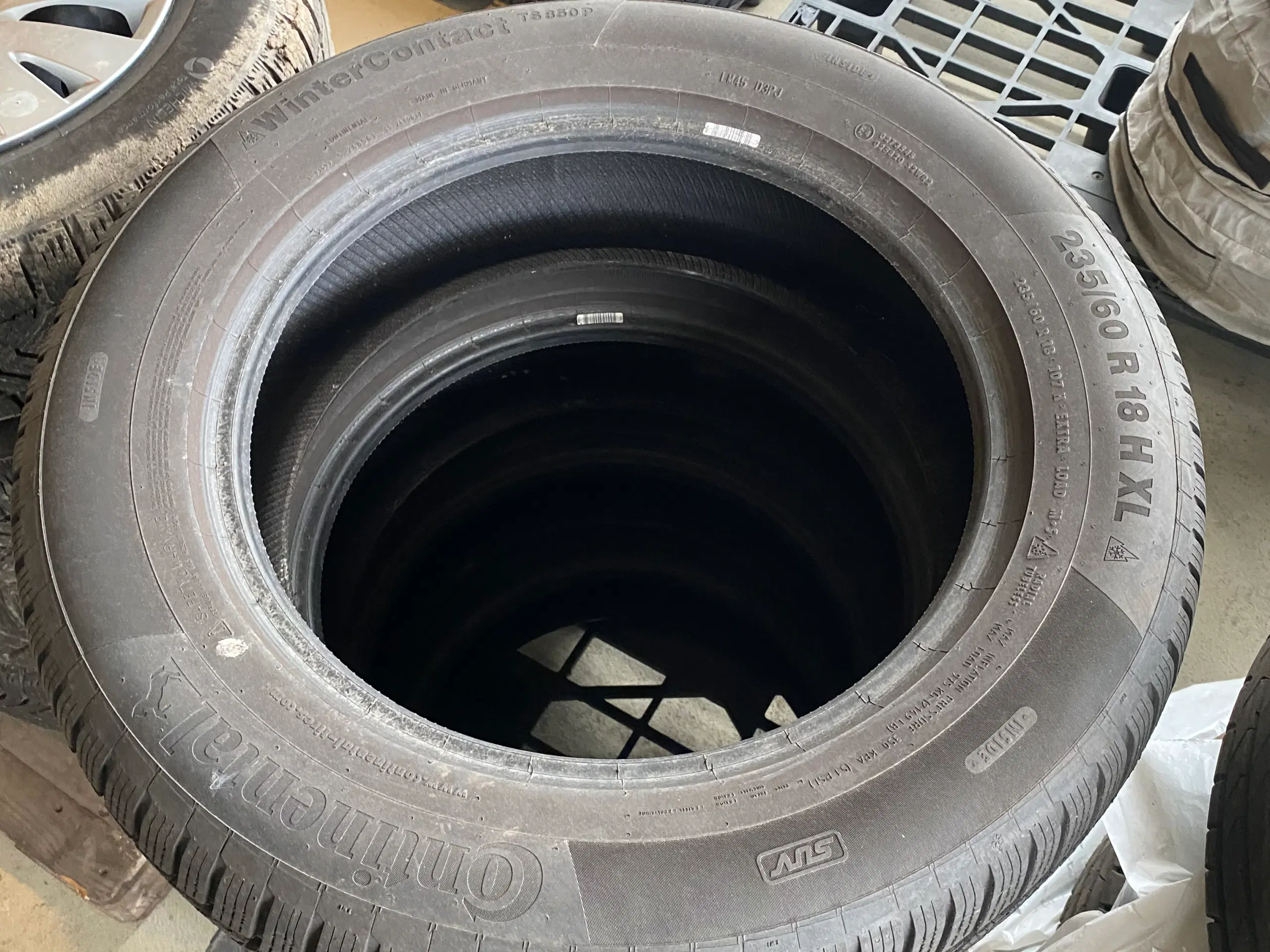 Continental vinterdæk 235/60 R18