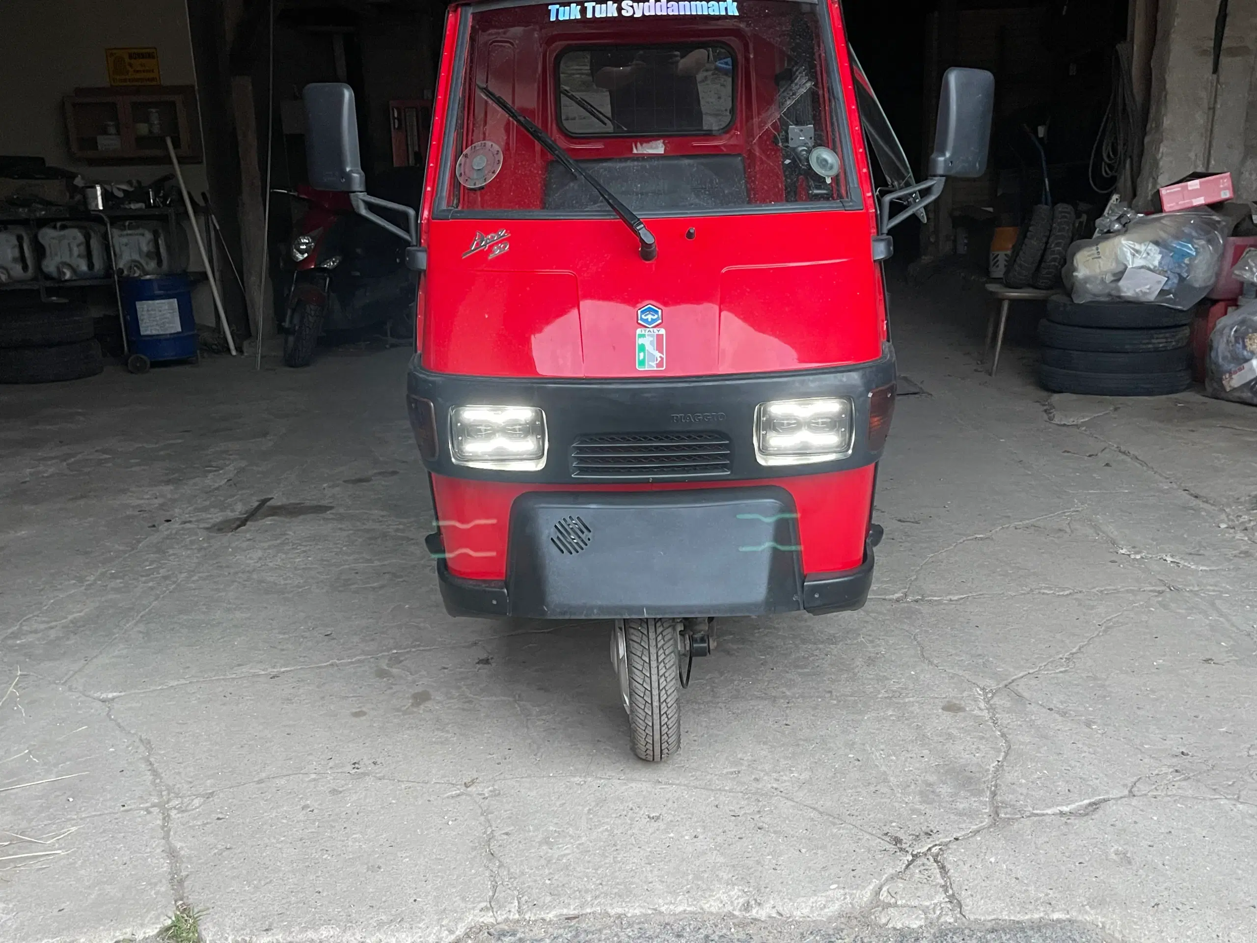 Piaggio ape50