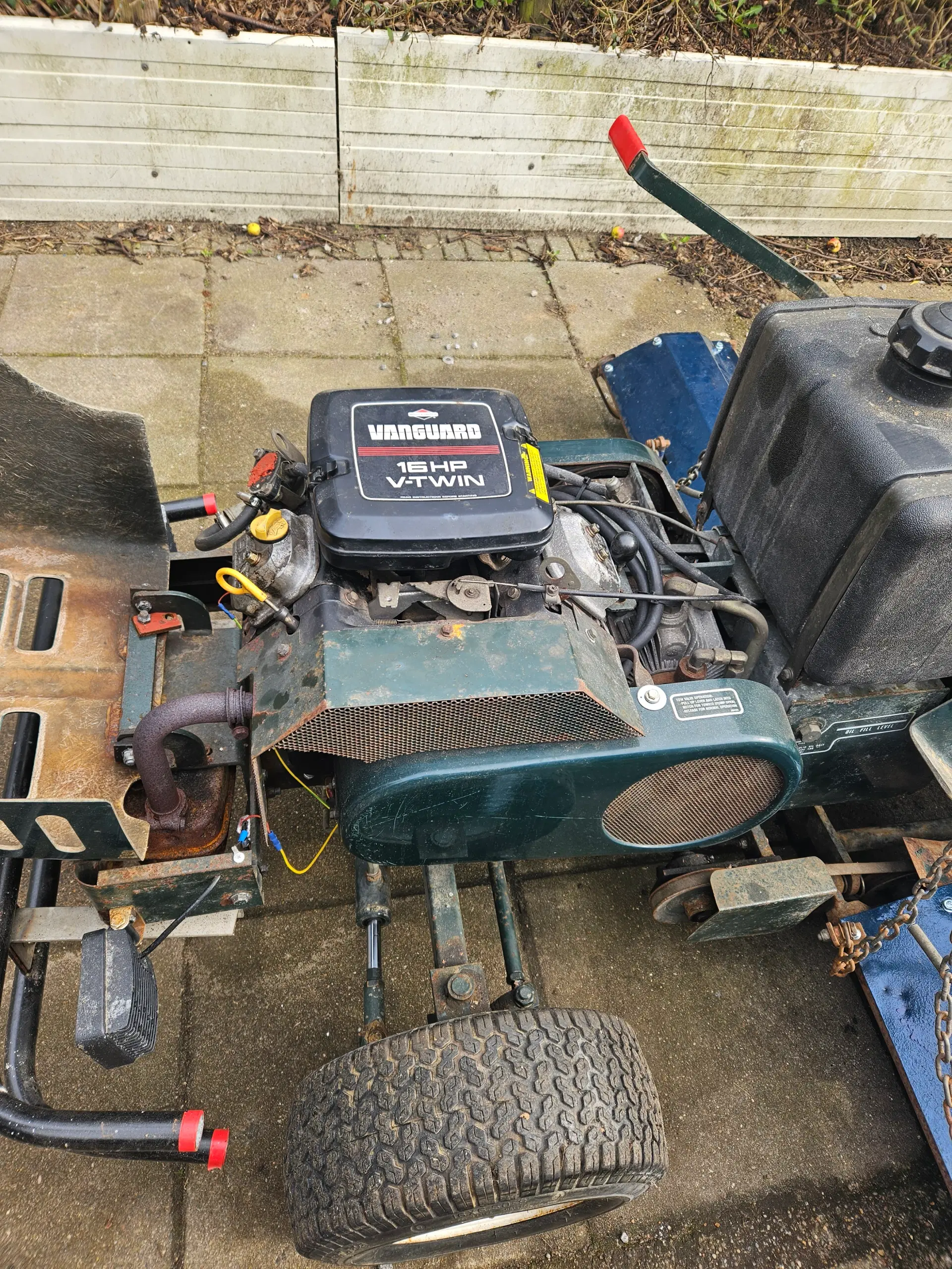 national 8400 plæne tractor