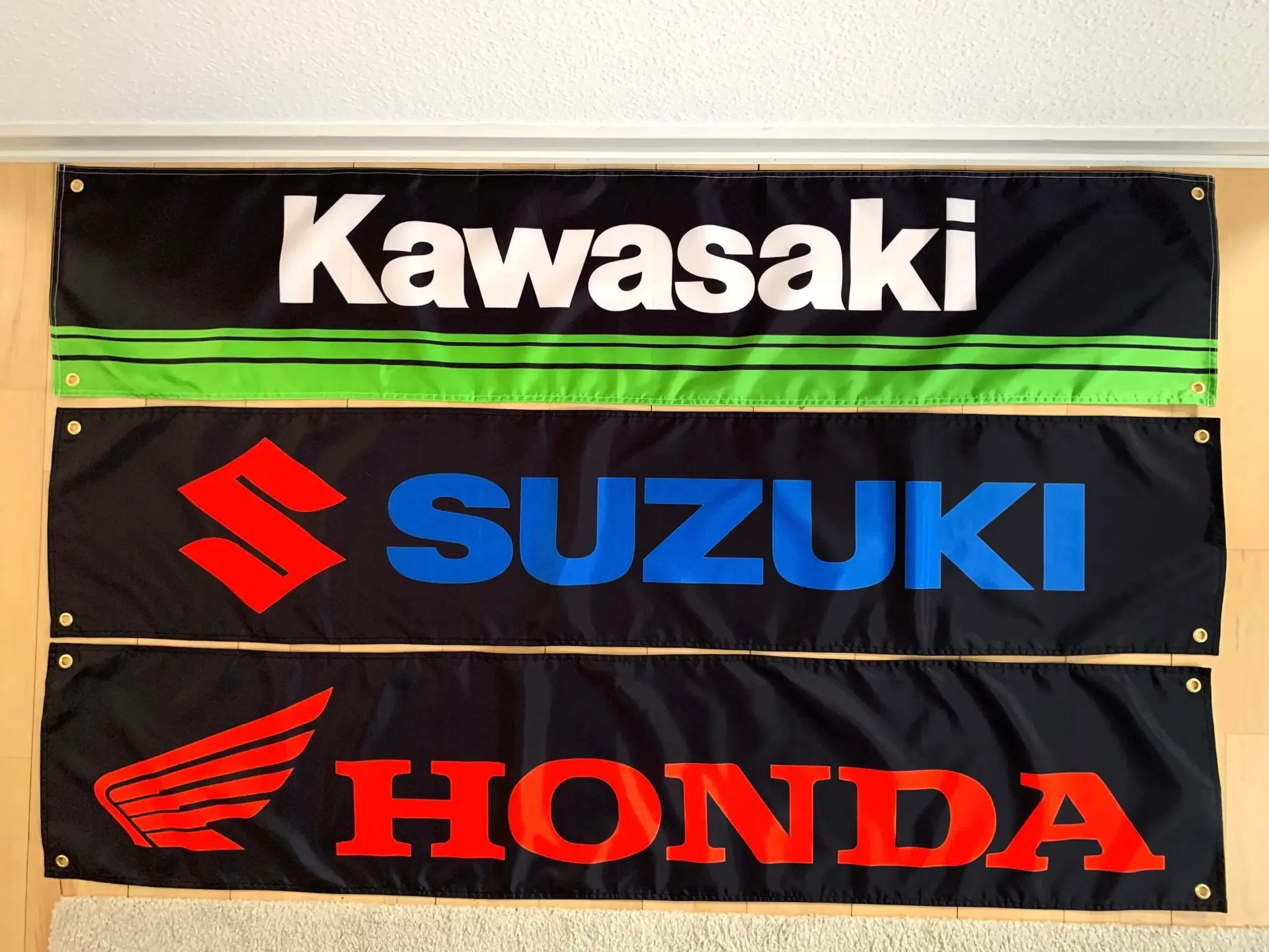 Flag: Honda Kawasaki Suzuki