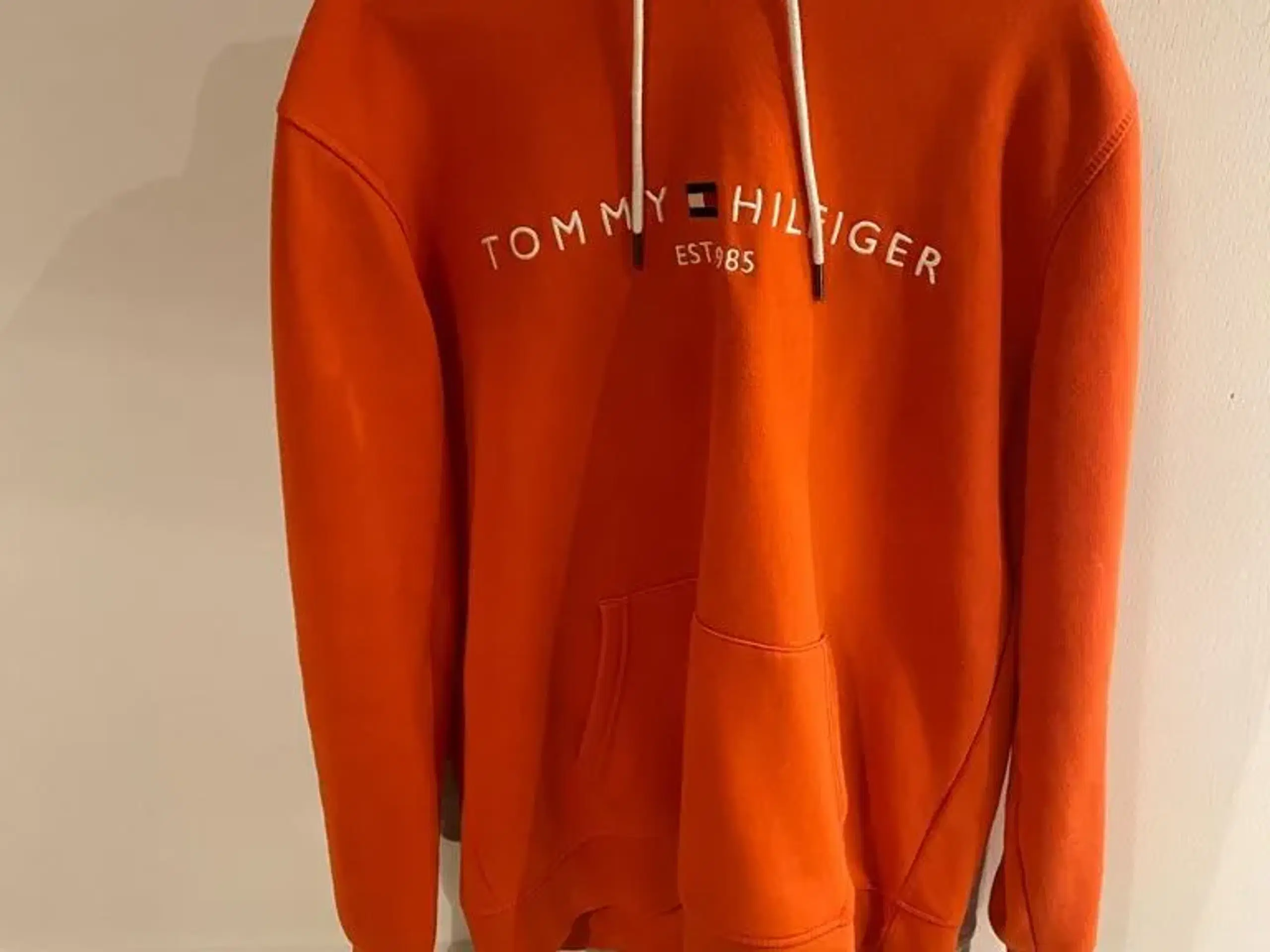 Tommy Hilfiger