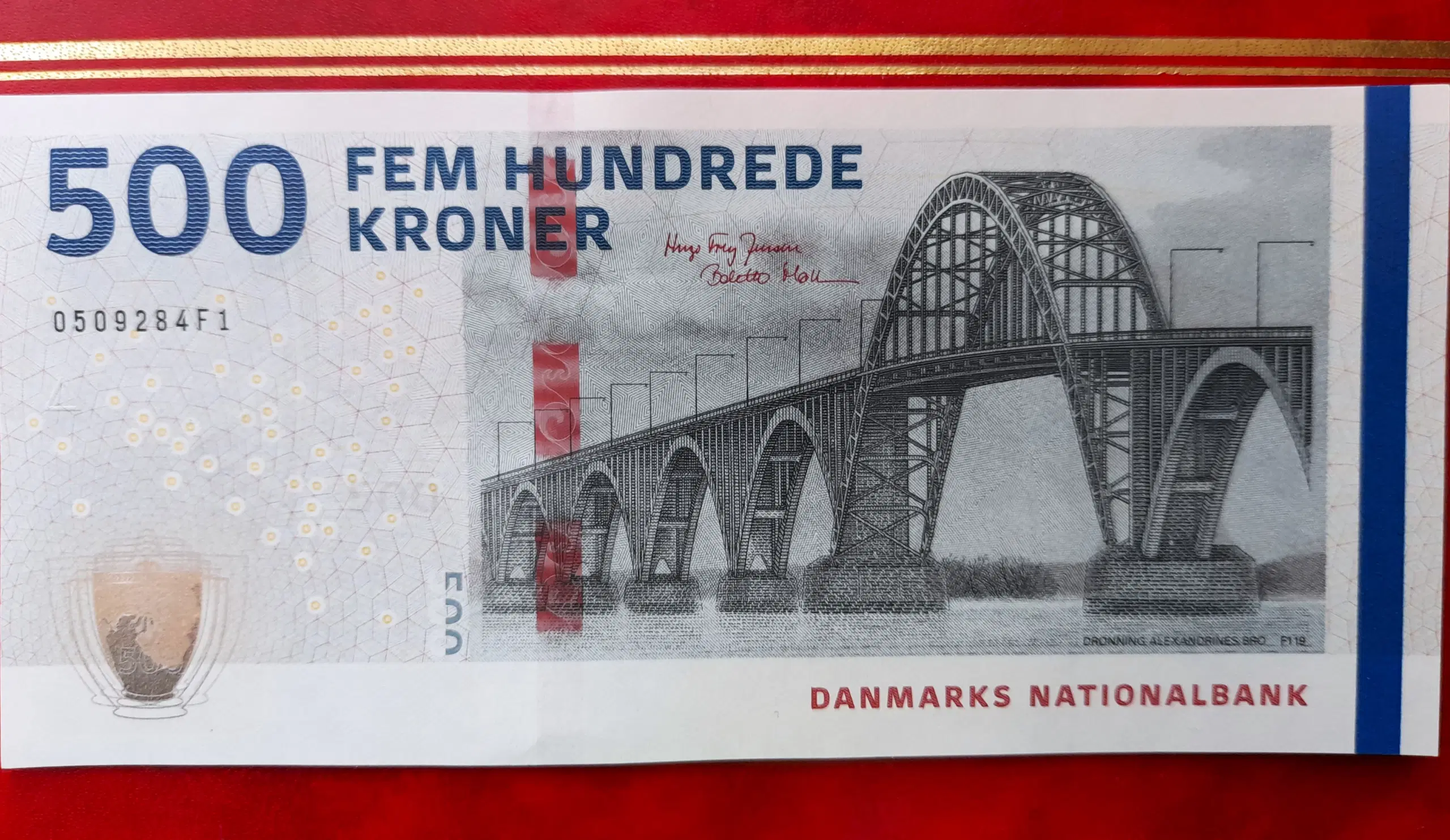 BANKFRISK / UNC FEM HUNDREDE 500 KRONE 2019