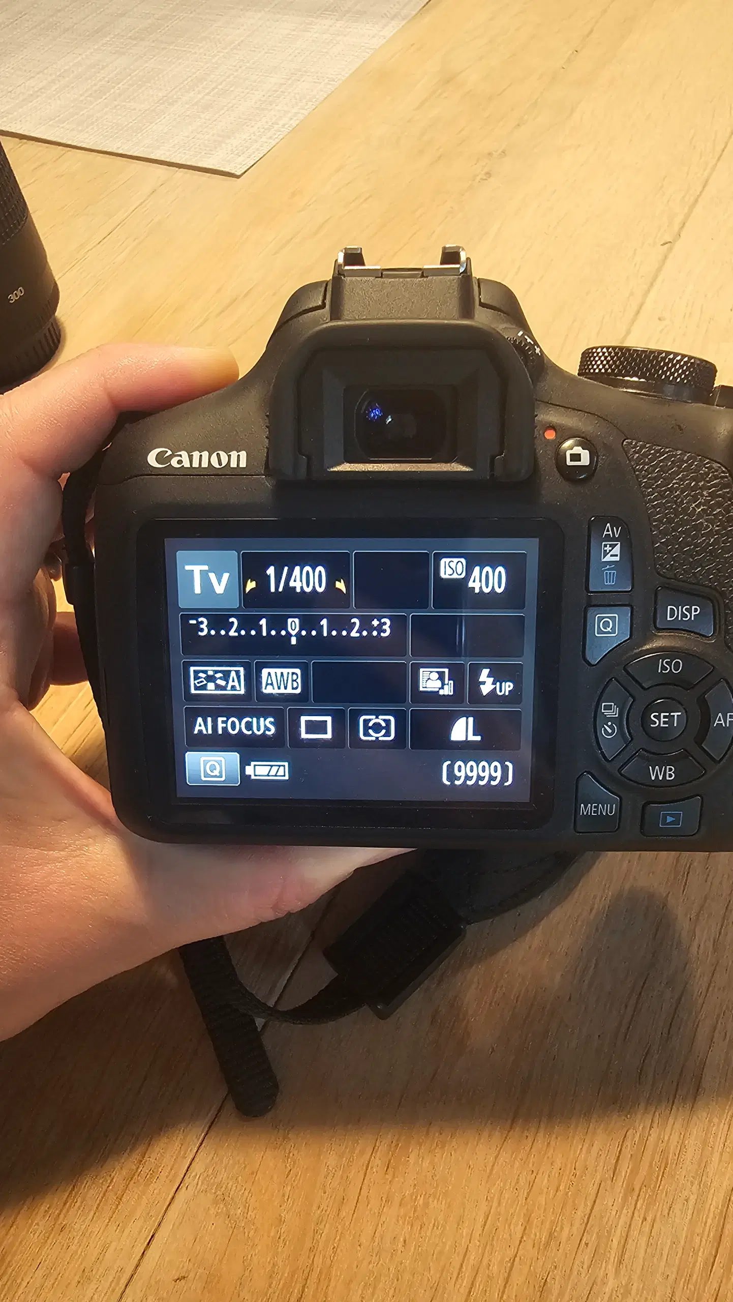 Canon 2000d