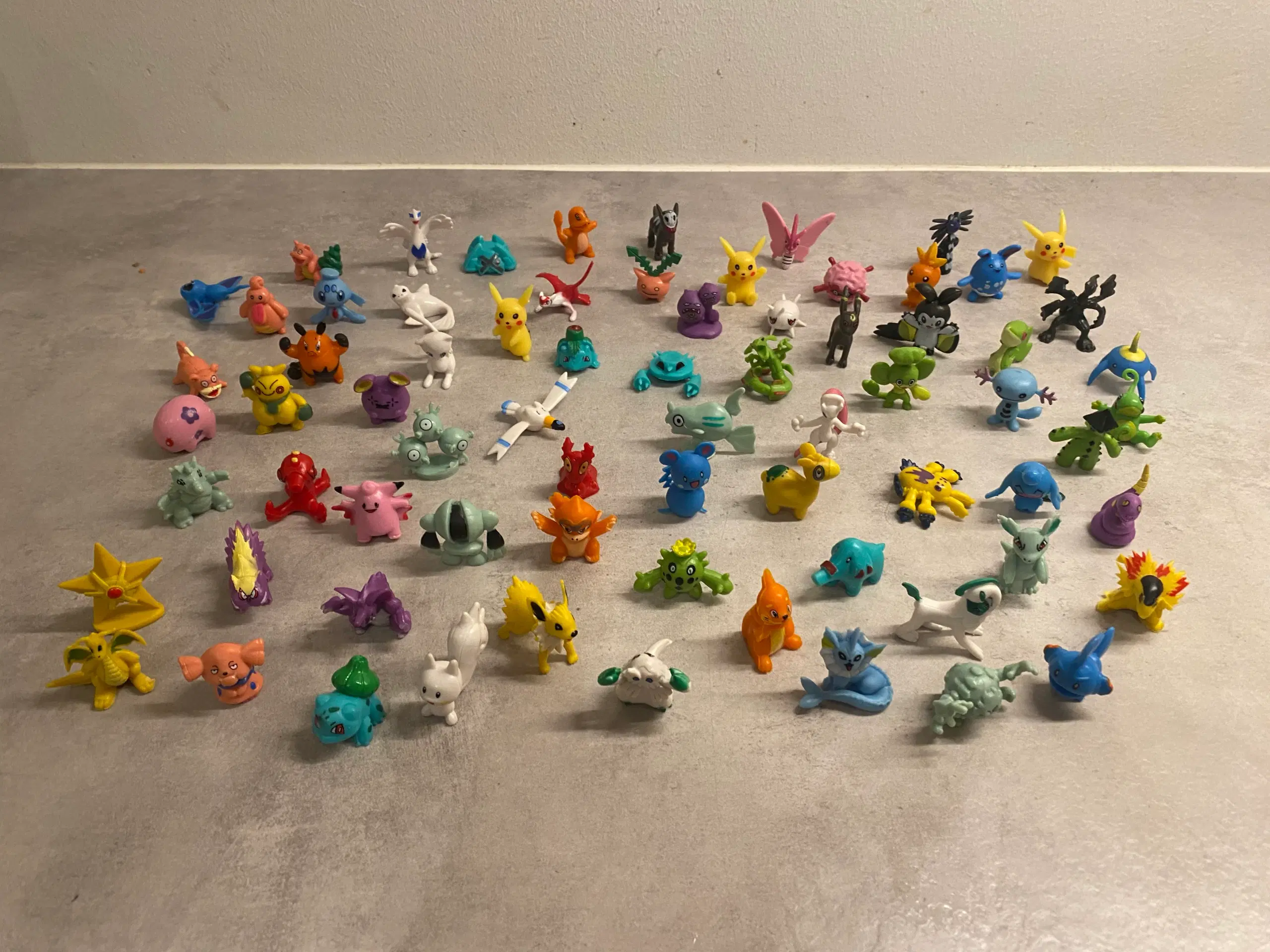 Pokemon figurer 72 stk