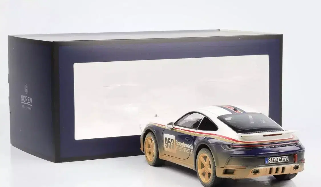 1:18 Porsche 911 Dakar Dirty verision