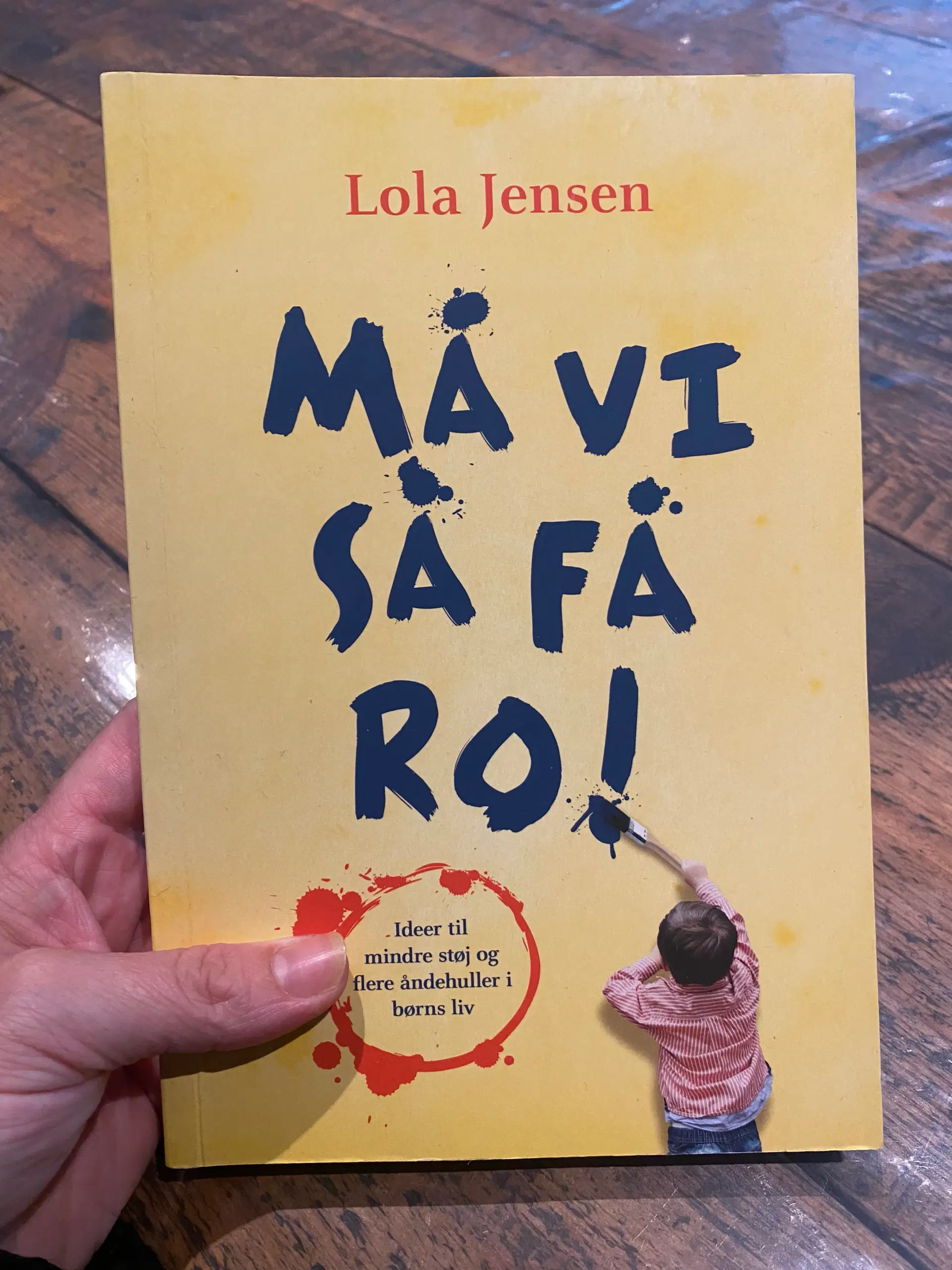 MÅ VI SÅ FÅ RO!