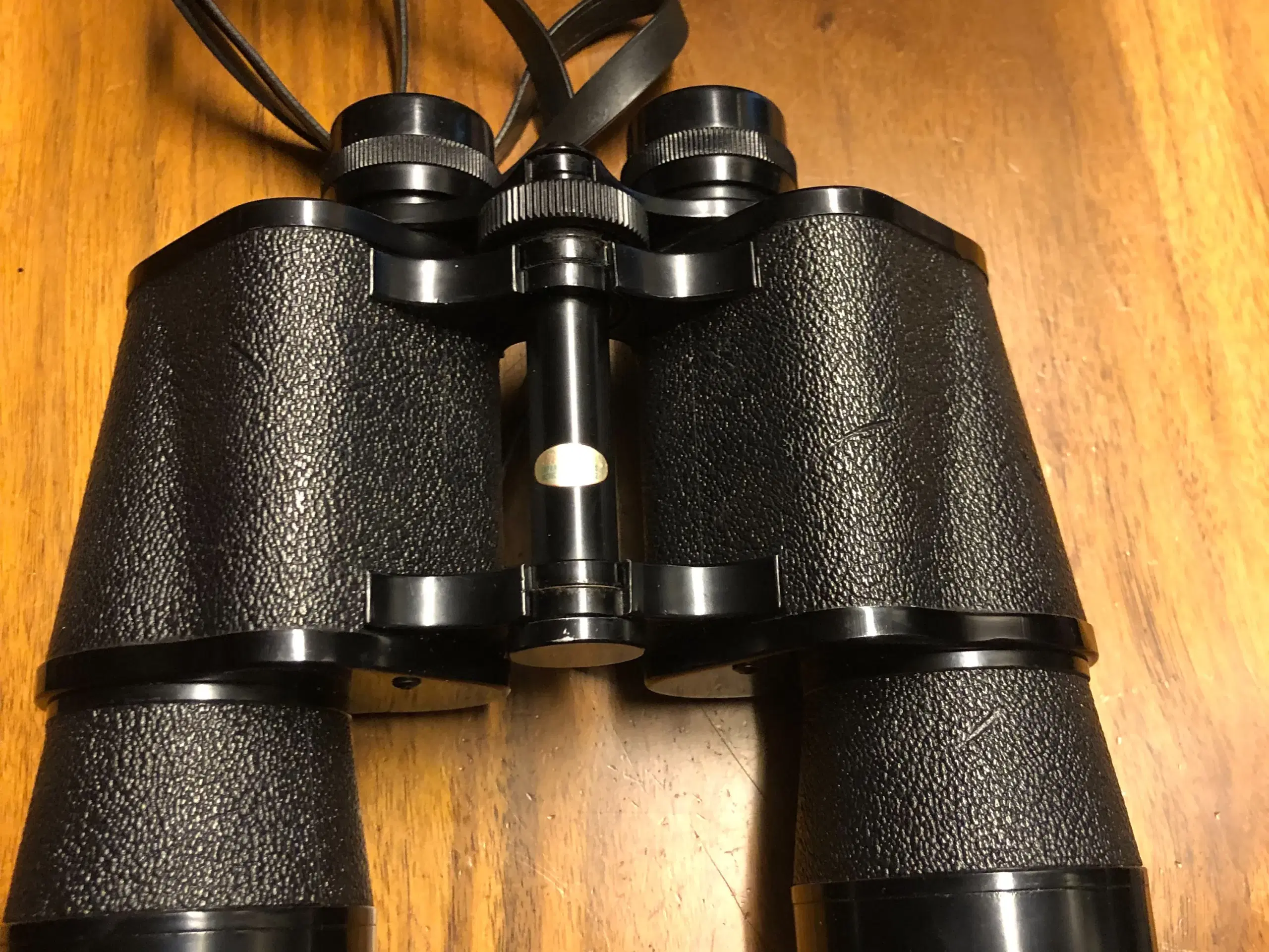 Brilliant  kikkert 10x50 Field 5 Coated optics