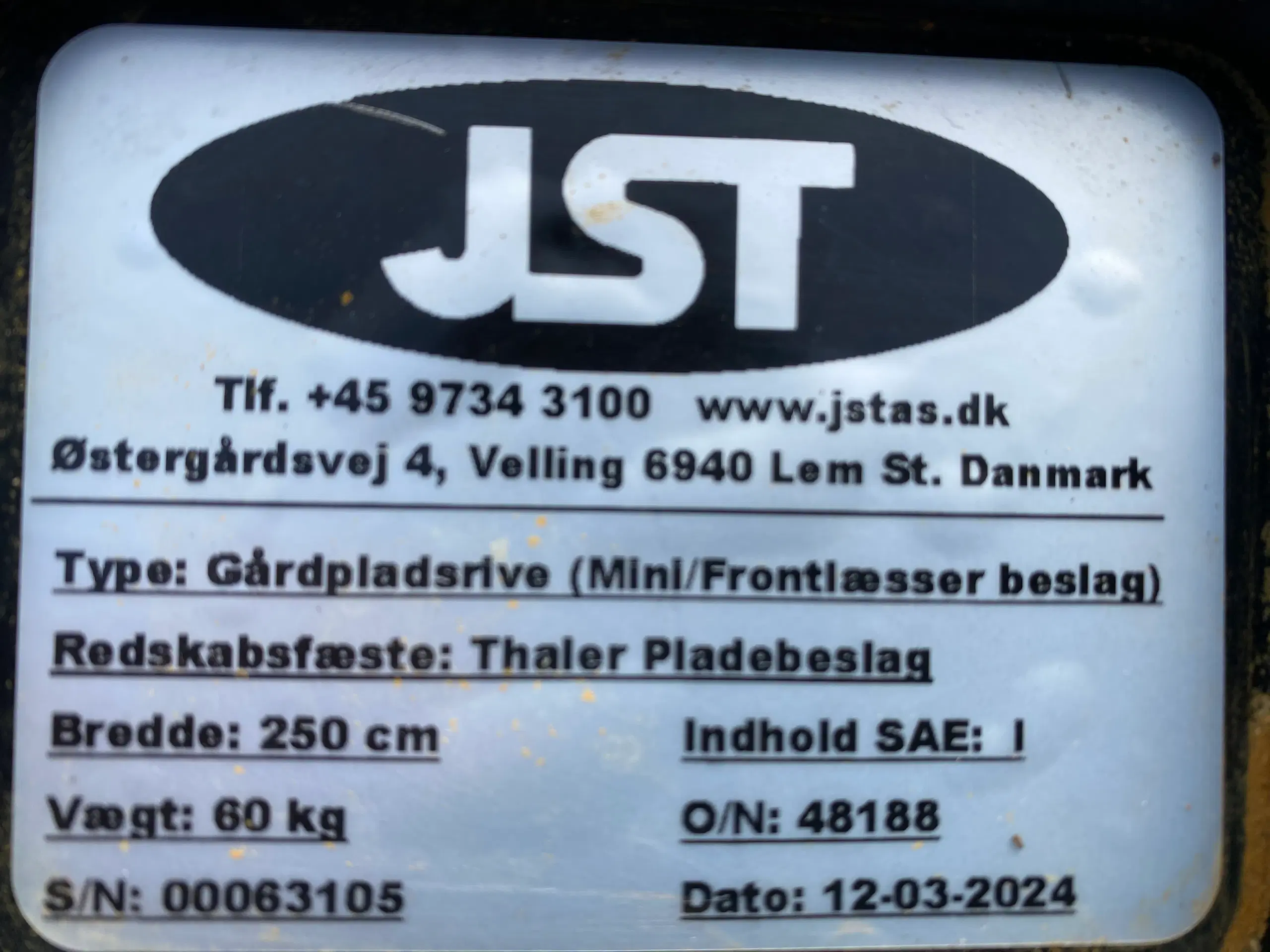 JST Gårdspladsrive