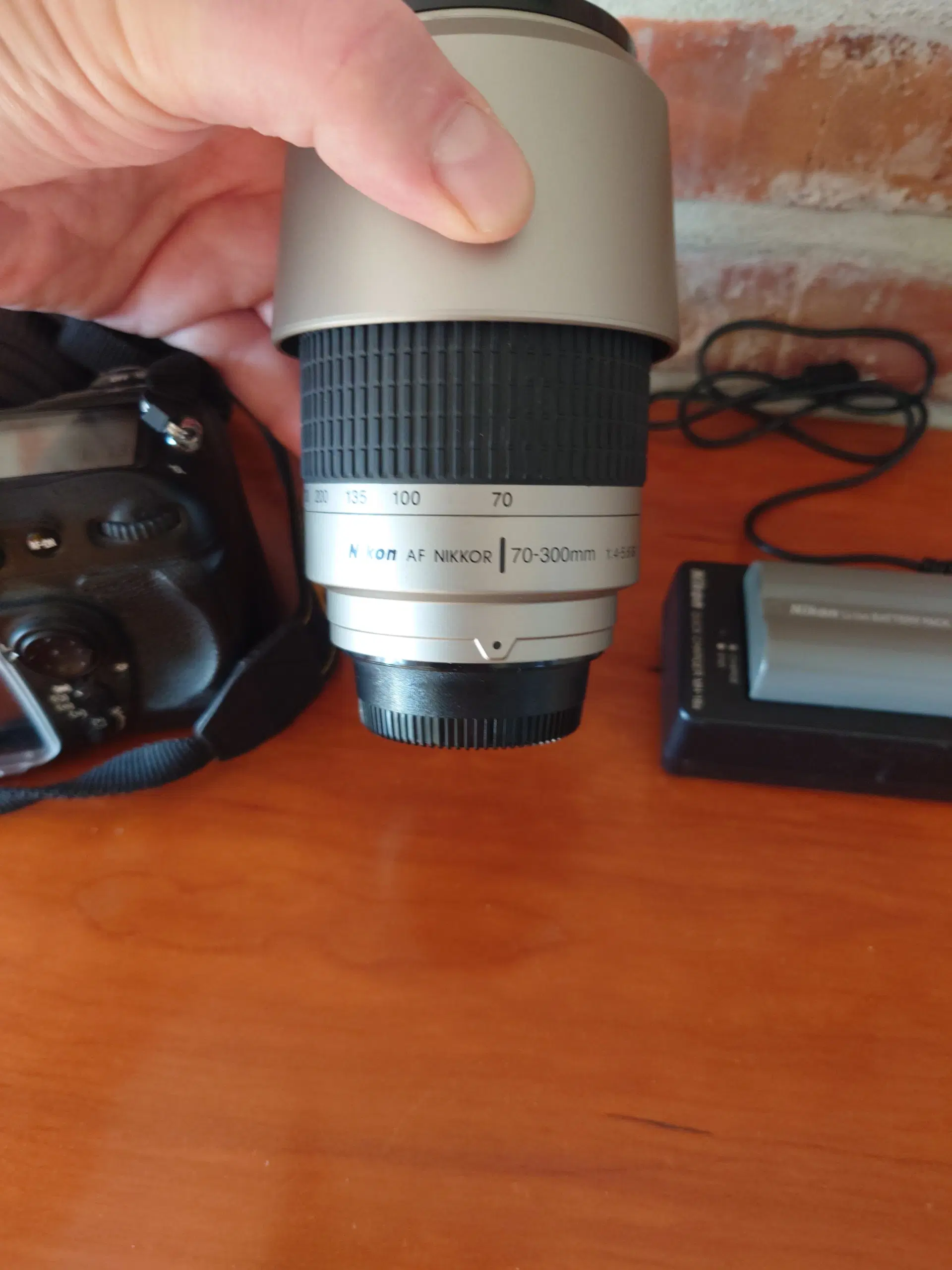 Nikon D200 12mp 8gb ram to objektiver og lader