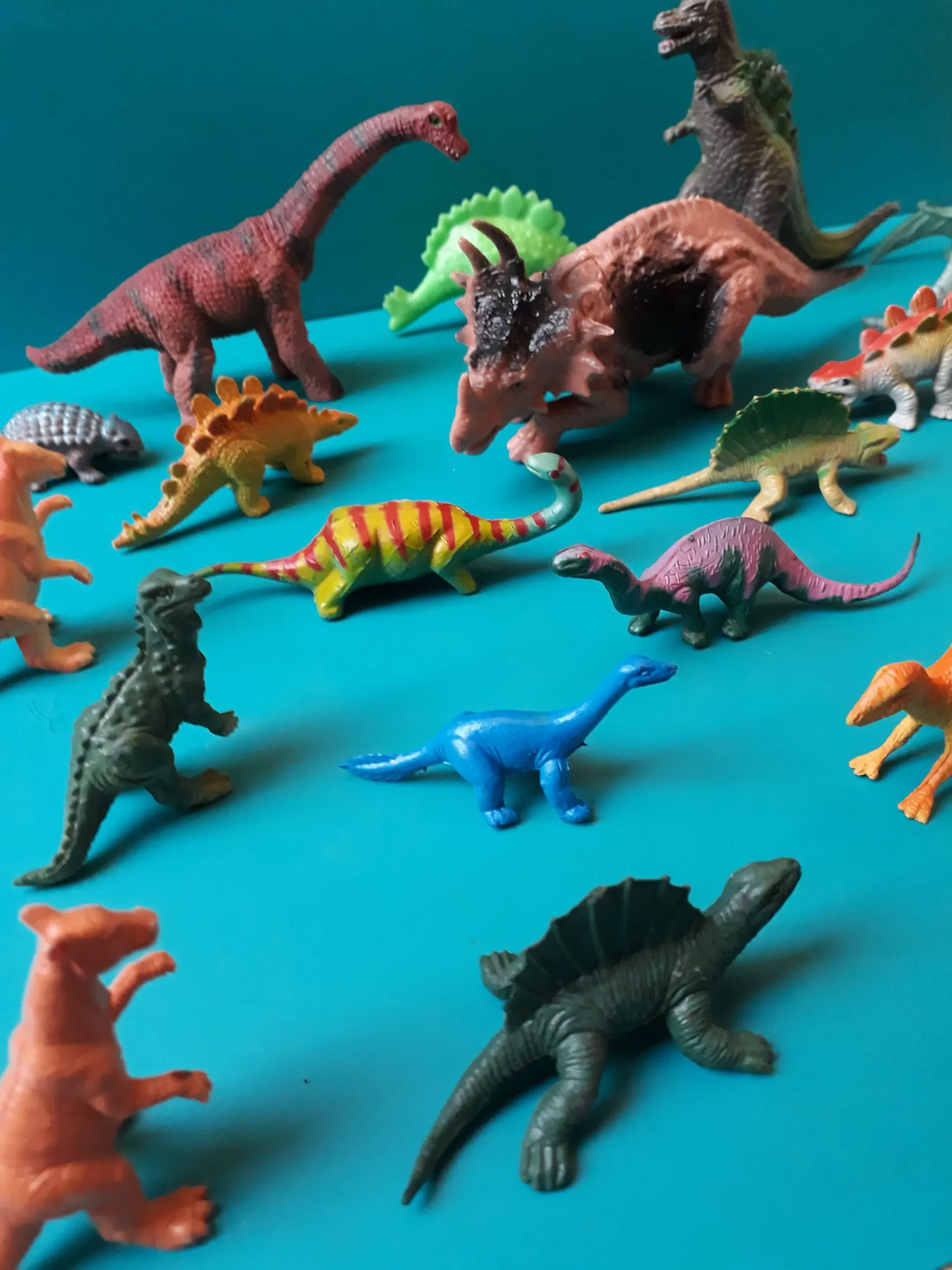 26 Dinosaurer Figurer