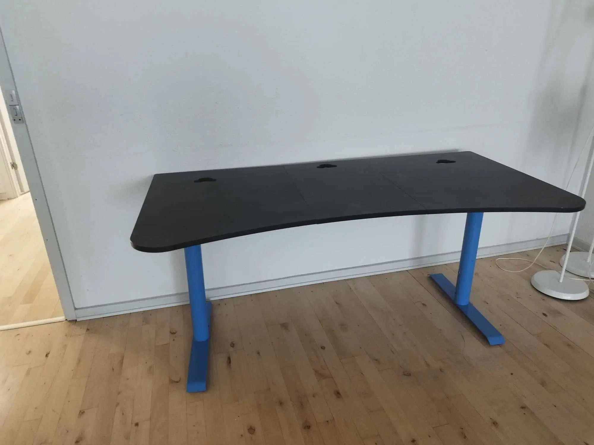 Gaming bord Længde 83 cm og bredde 158 cm