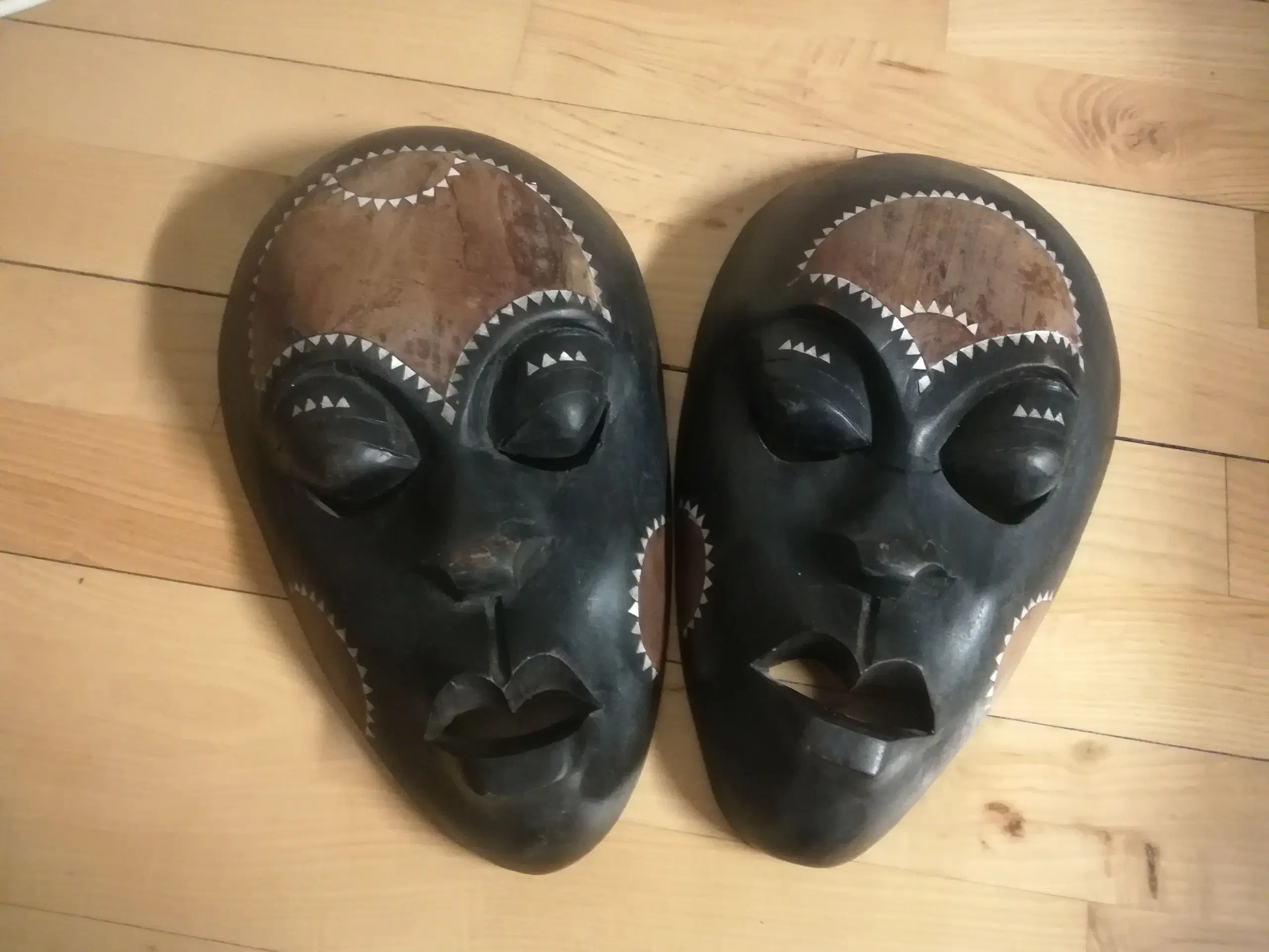 Træmasker (2 stk)