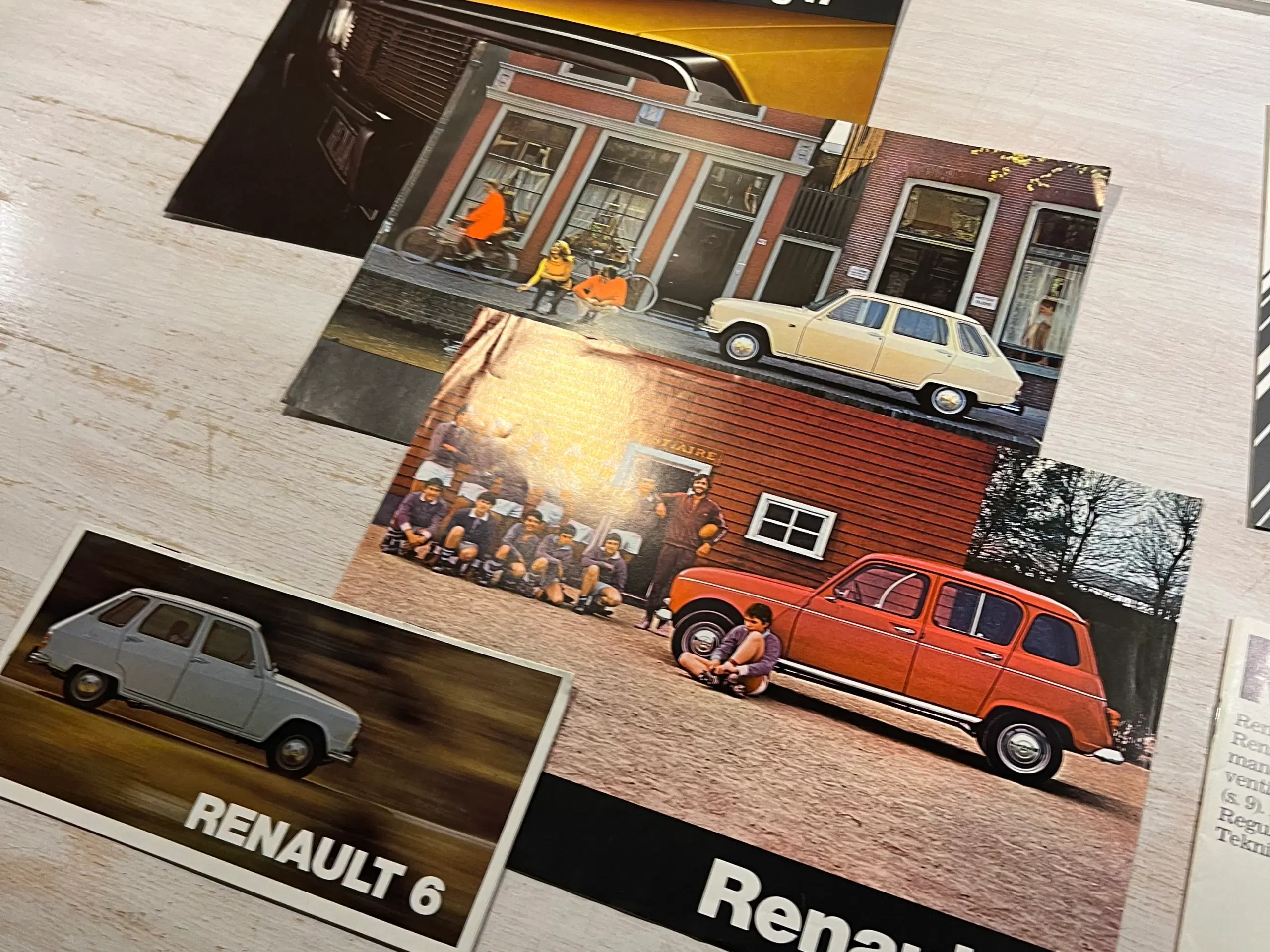 17 Renault Brochure