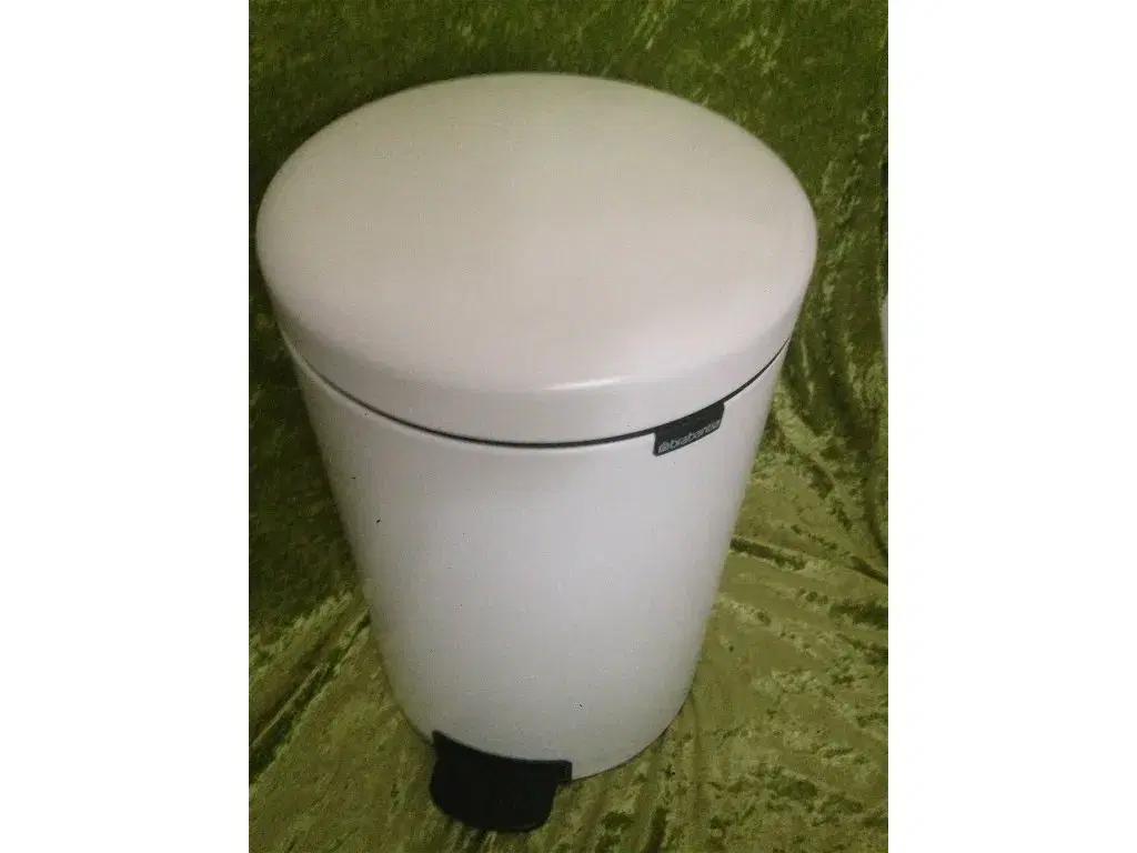 BRABANTIA 20 liter hvid Pedal Spand