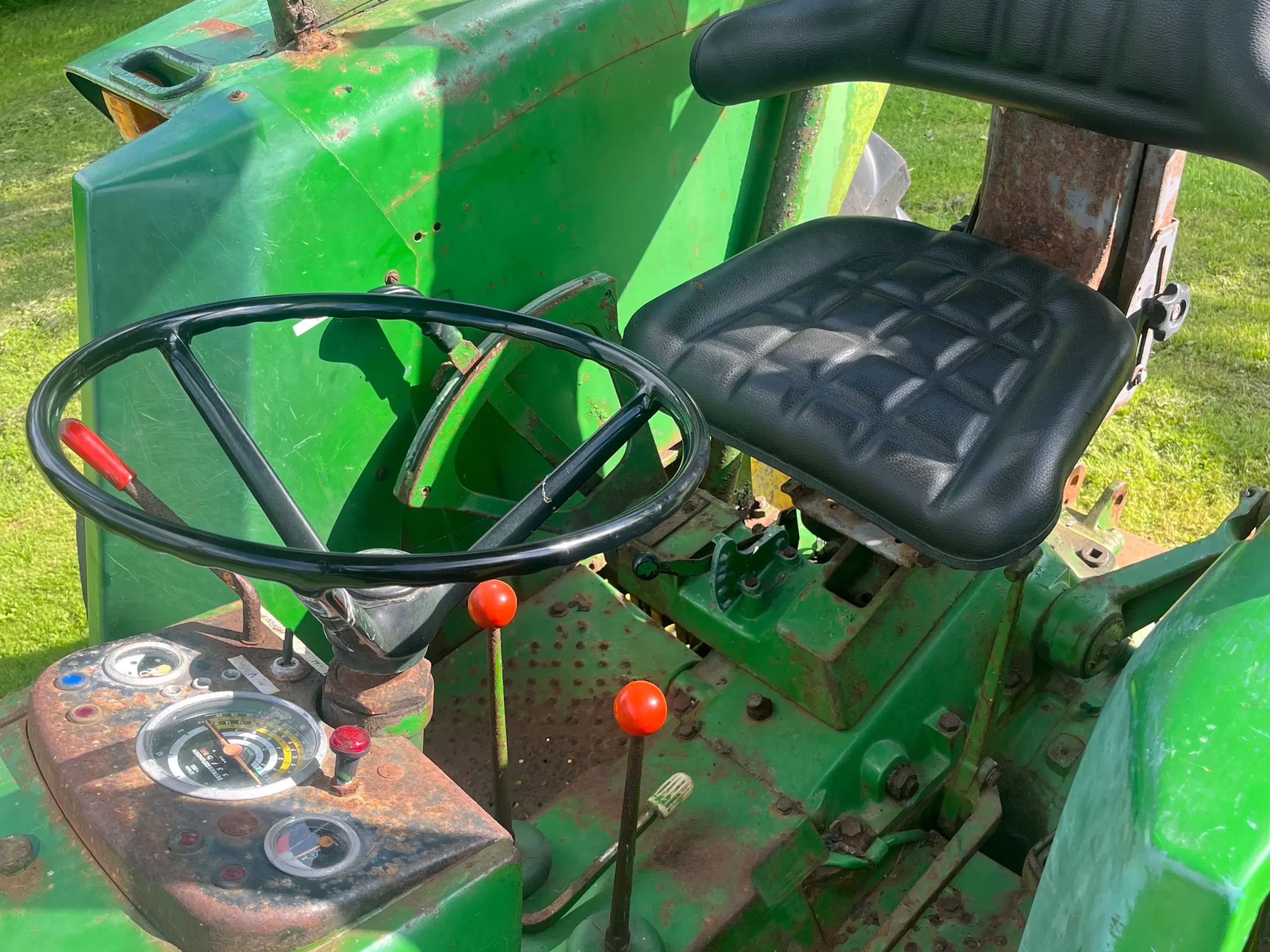 John deere 2130