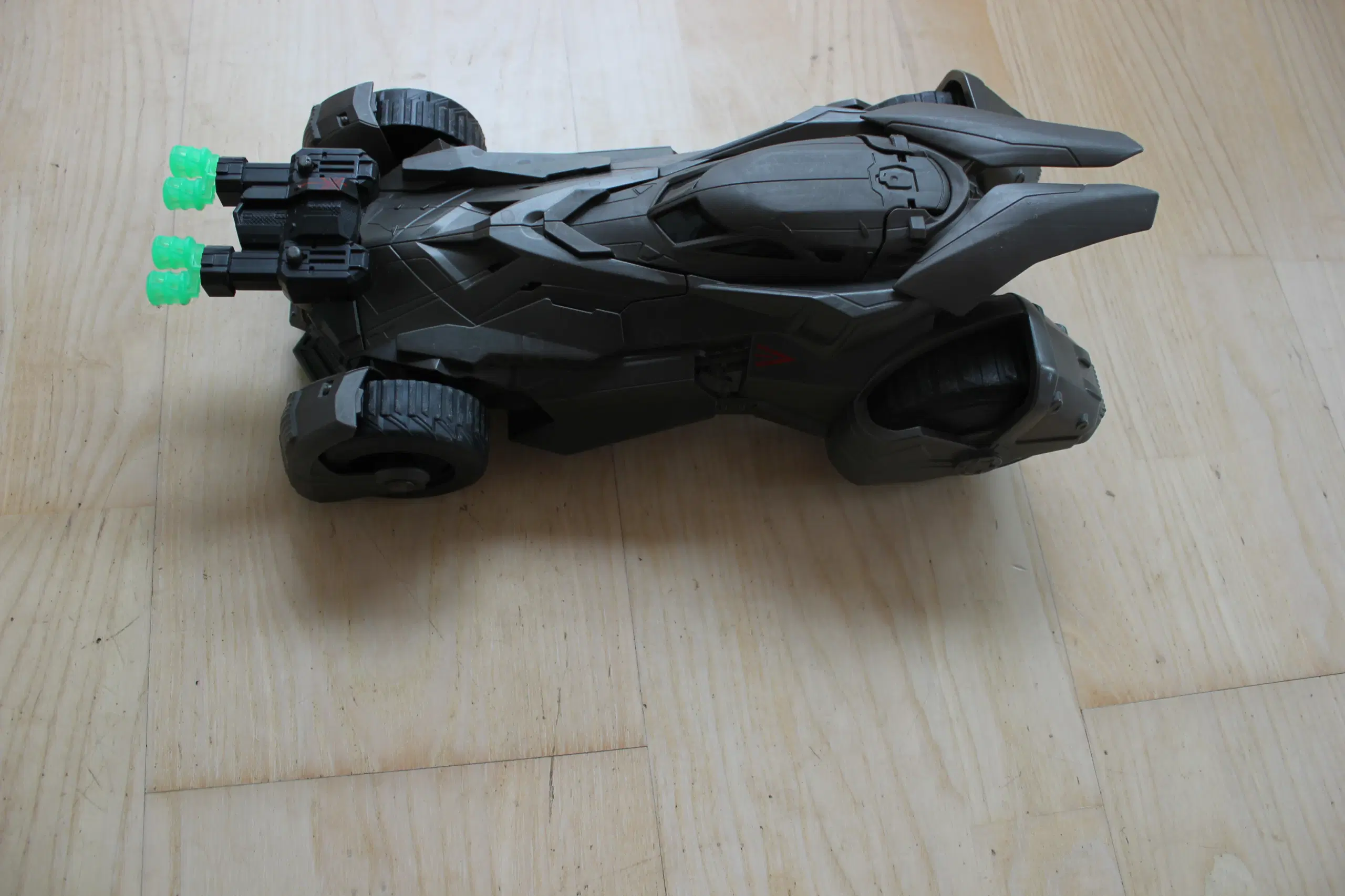 Batmobil ca 30 cm lang