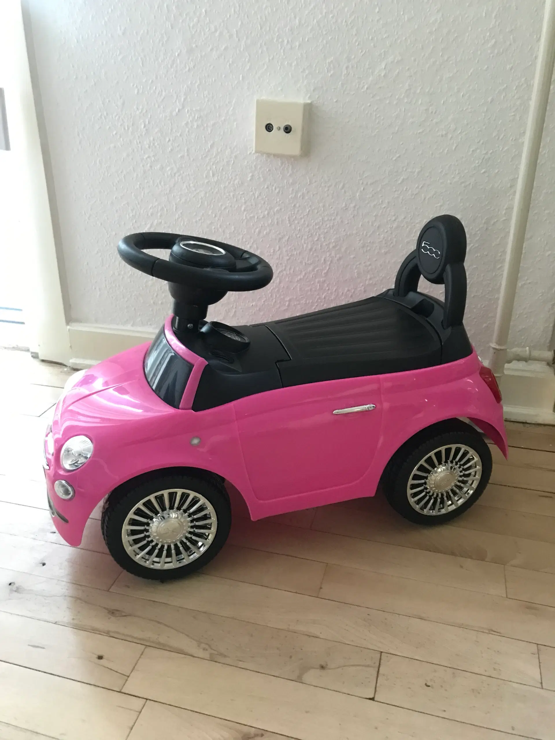 Fiat 500 gåbil i pink