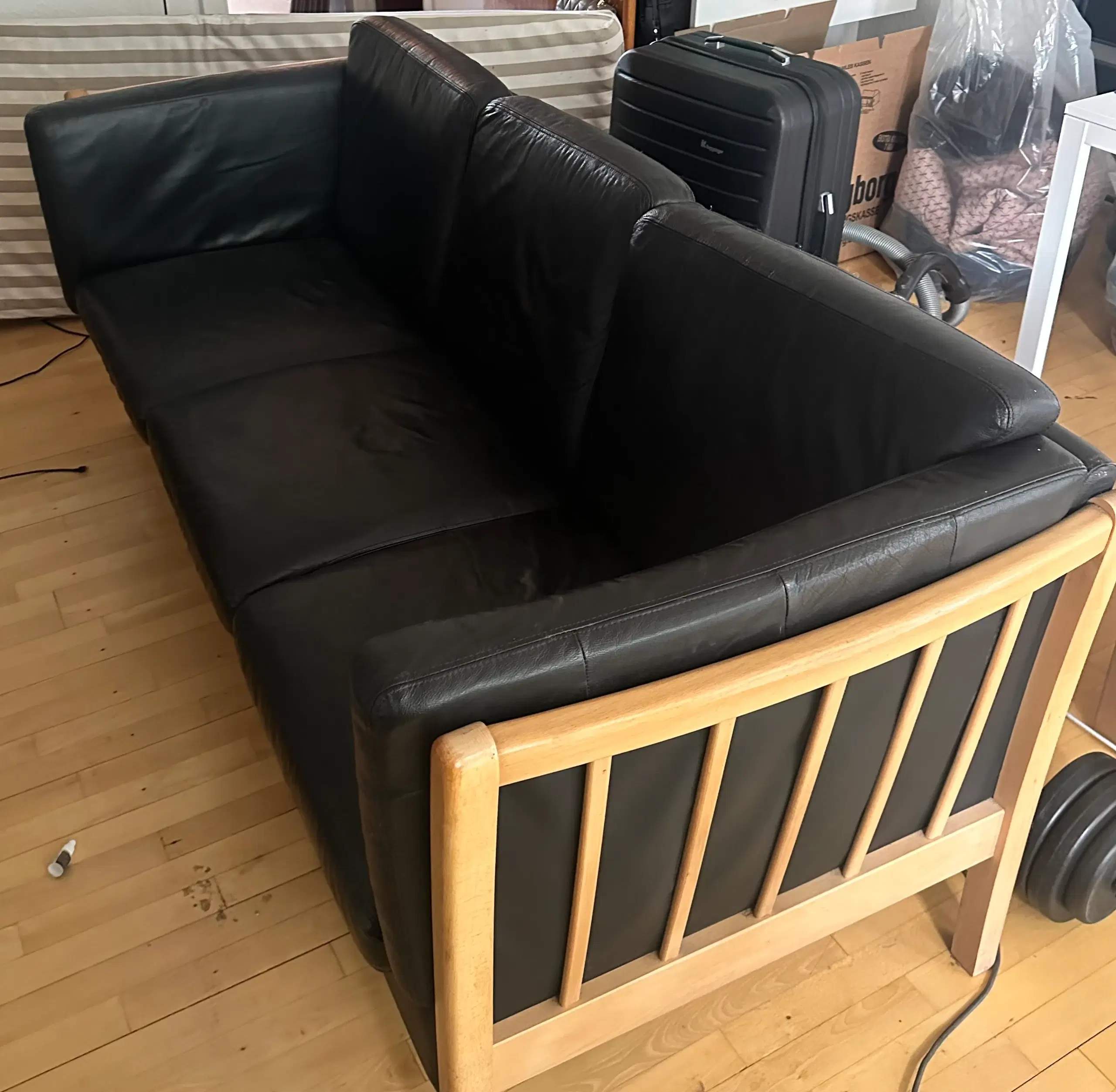 Læder sofa i sort