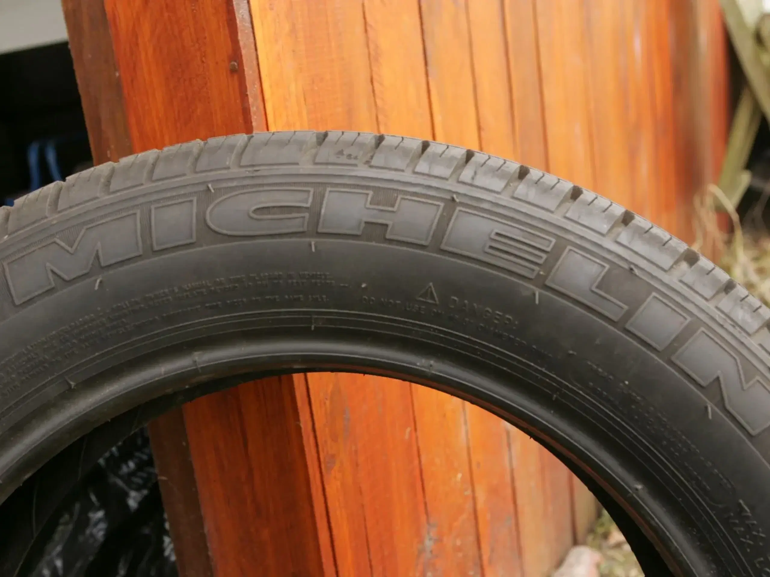 195/60R16C Michelin