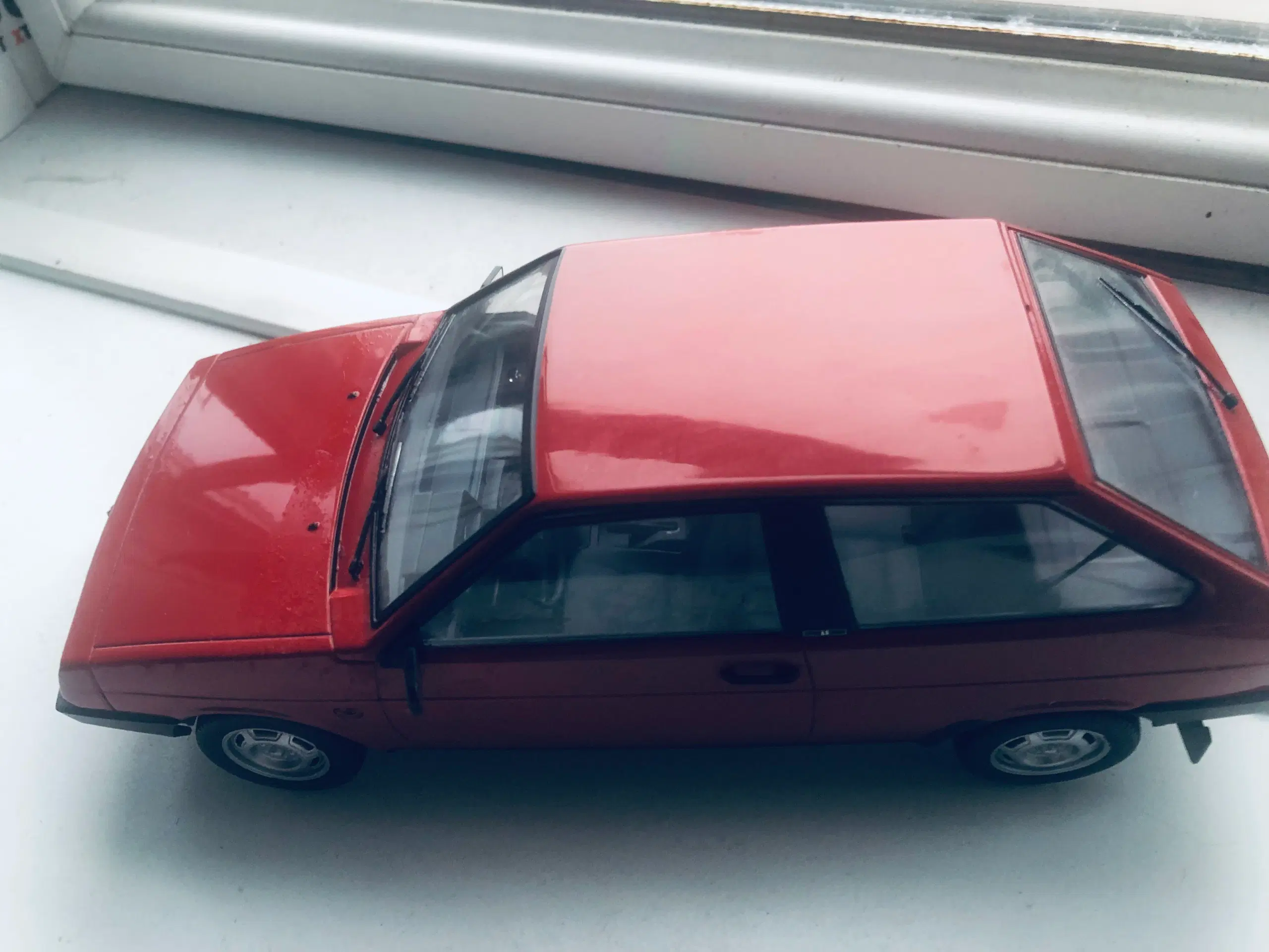 1:18 Lada Samara