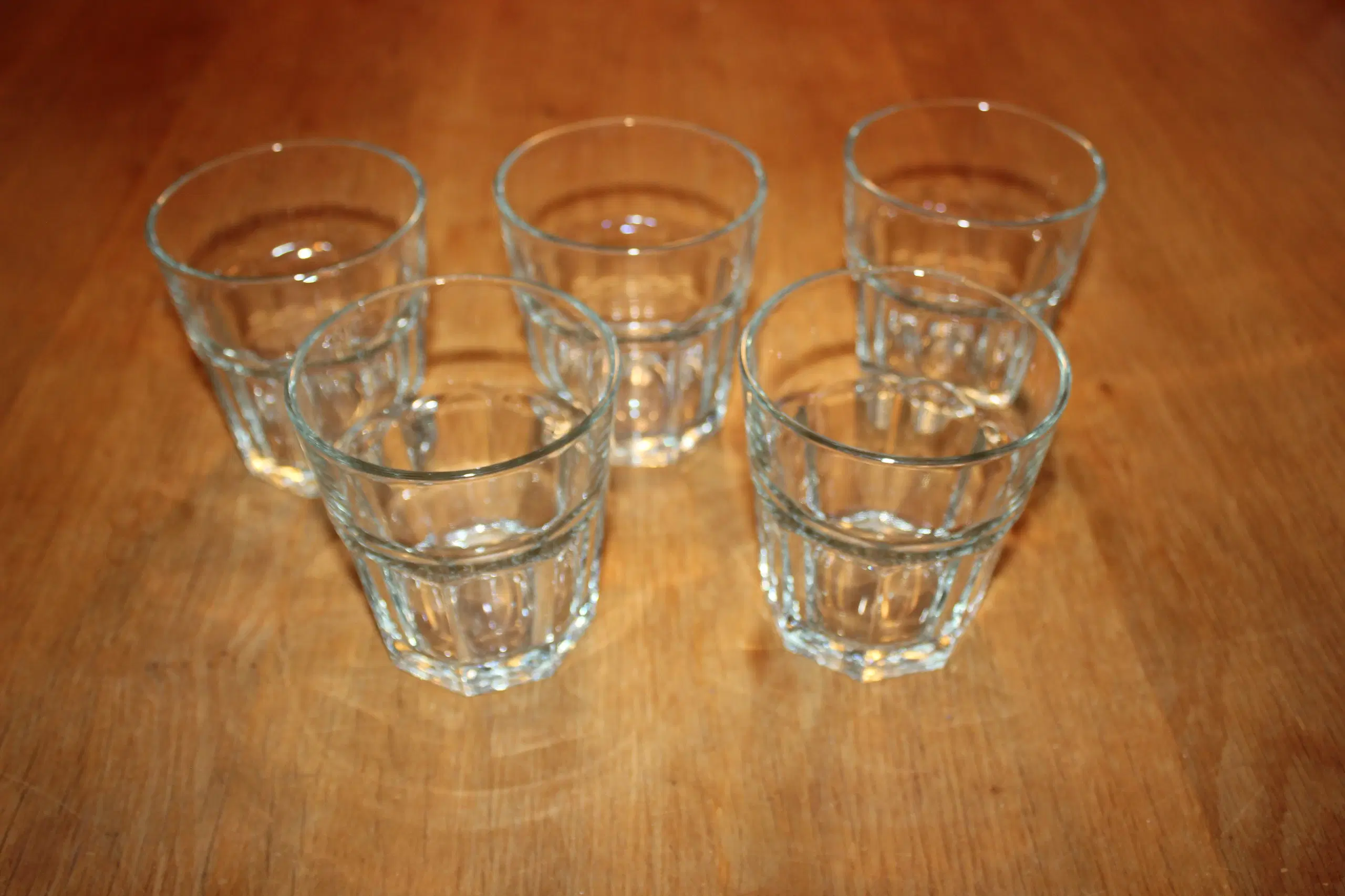 5 ubrugte glas