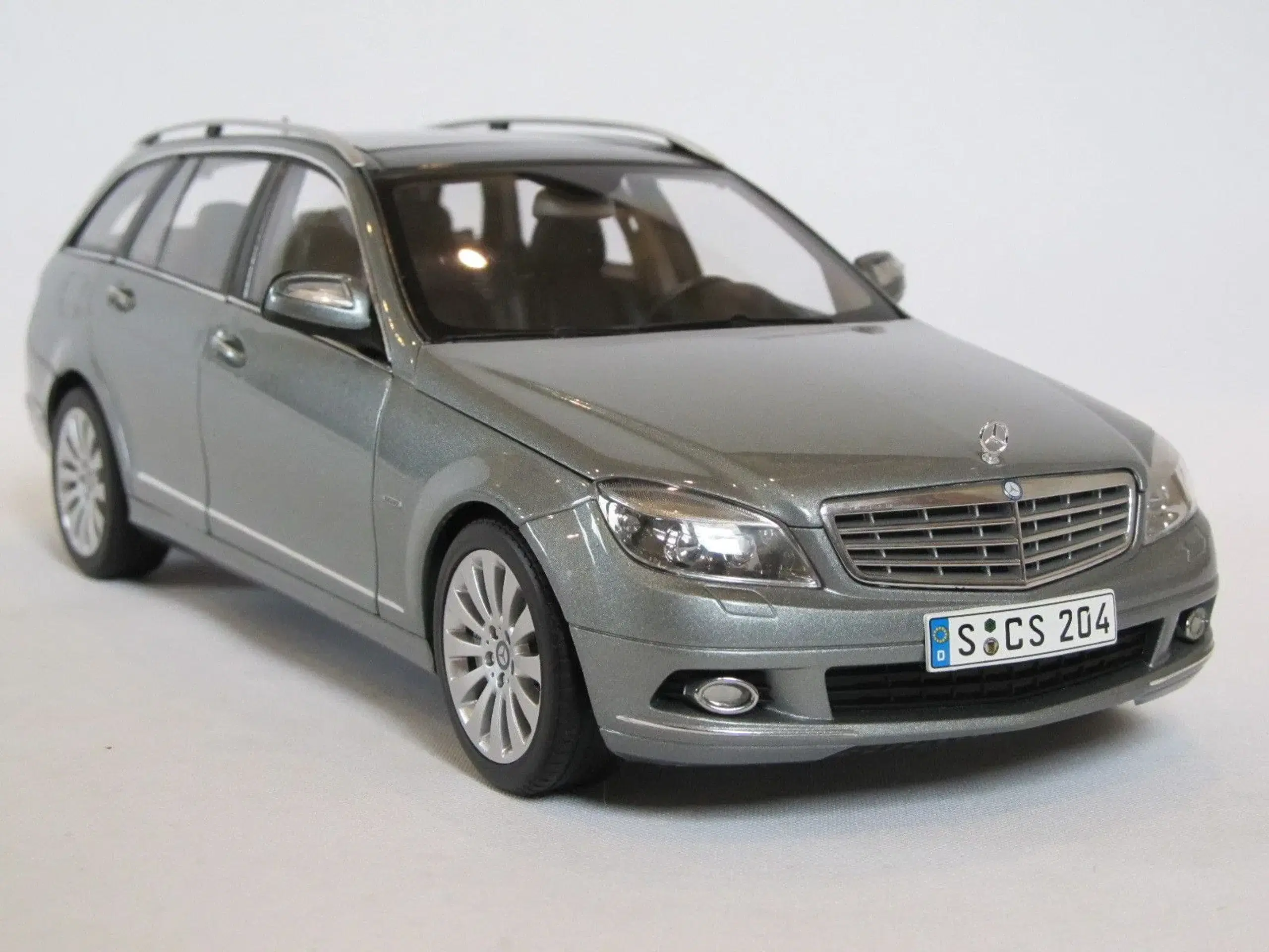 2008 Mercedes C-Klasse T-Model 1:18