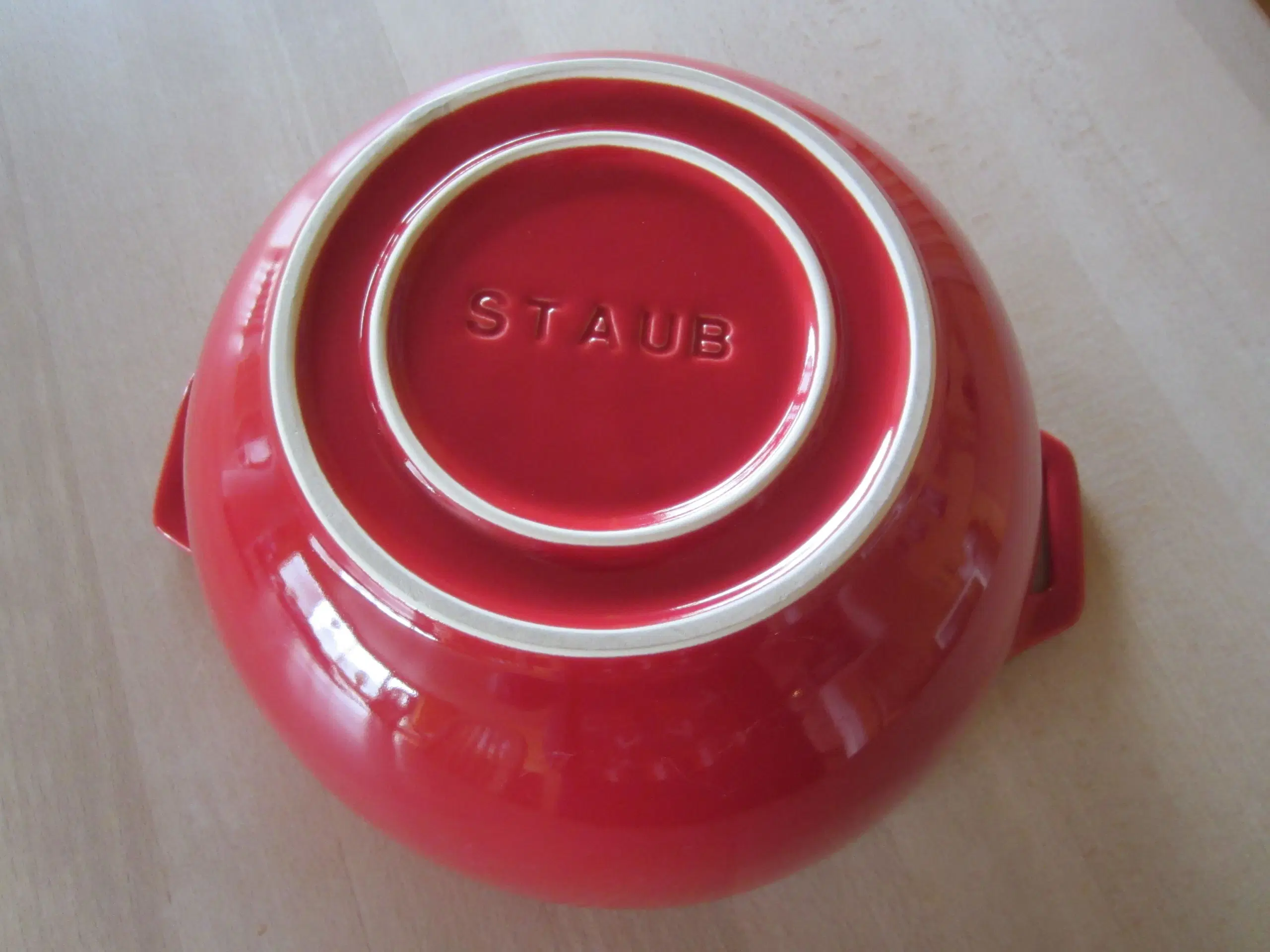 Rød Serveringsskål fra Staub - 25 cm