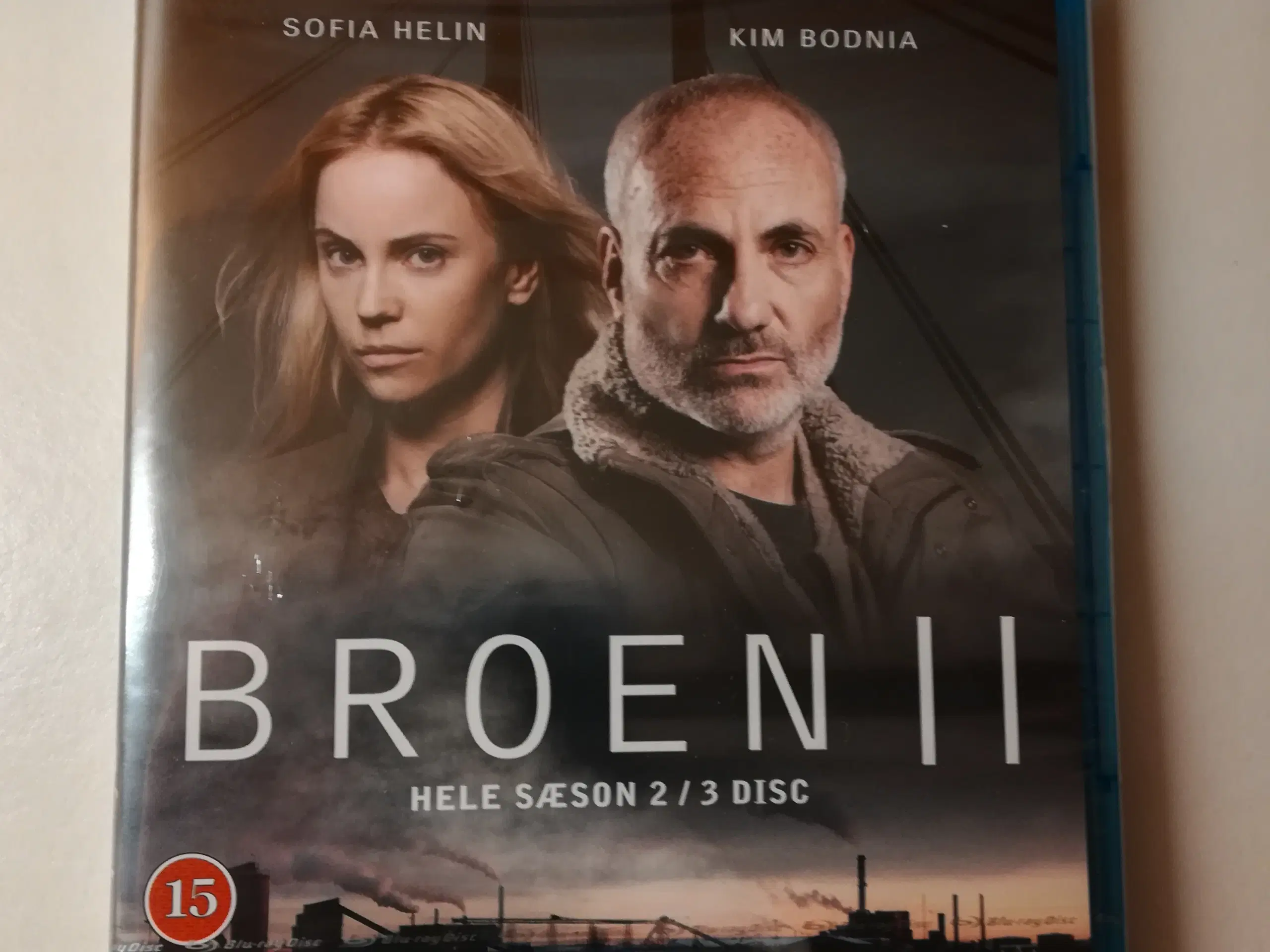 BROEN 2 - hele sæson 2/3 disc - 600 min - Blu-ray