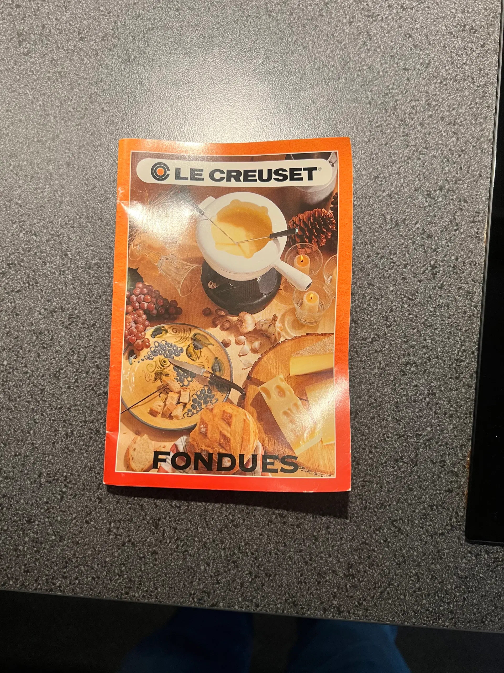 Le creuset fondue