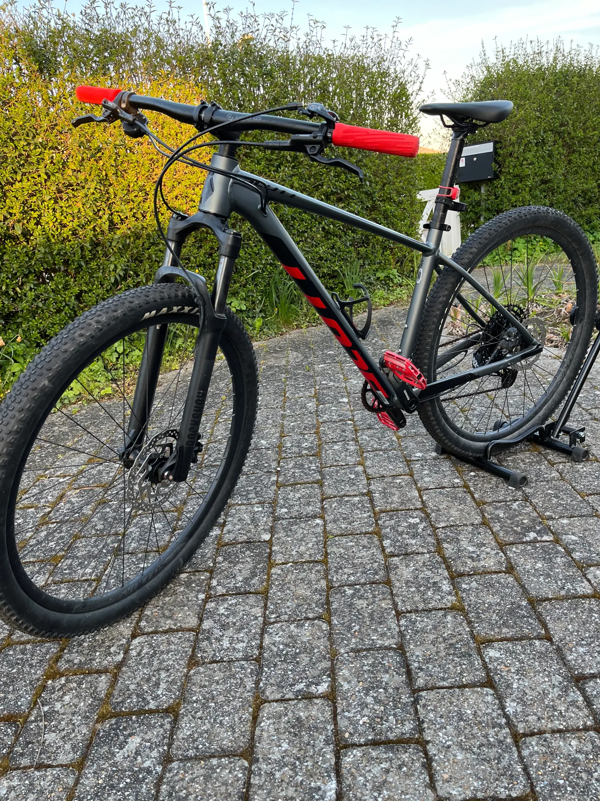 Scott scale 970 mountain bike