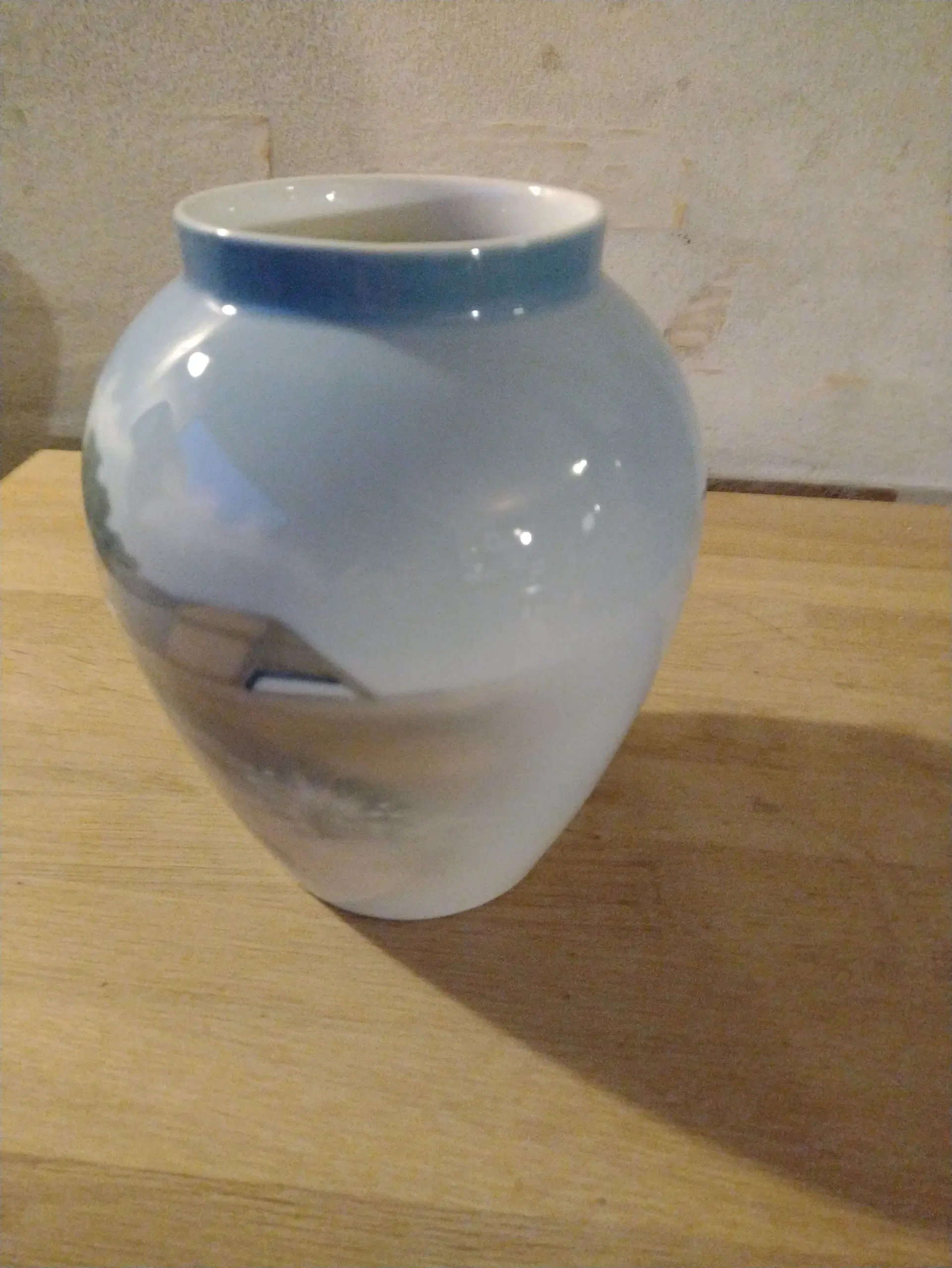 Lyngby porcelæn vase