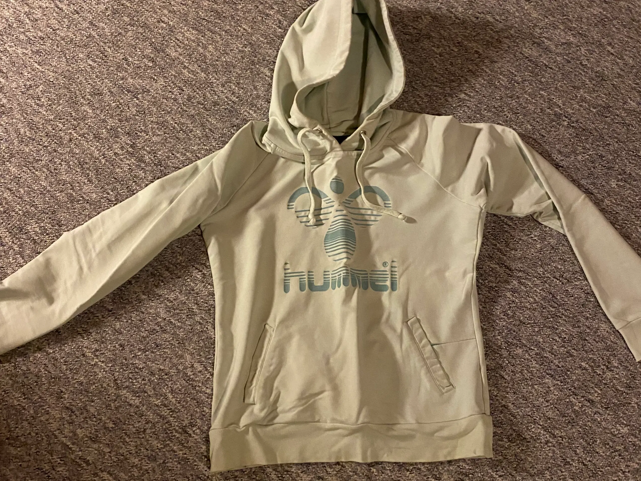 Hummel hoodie